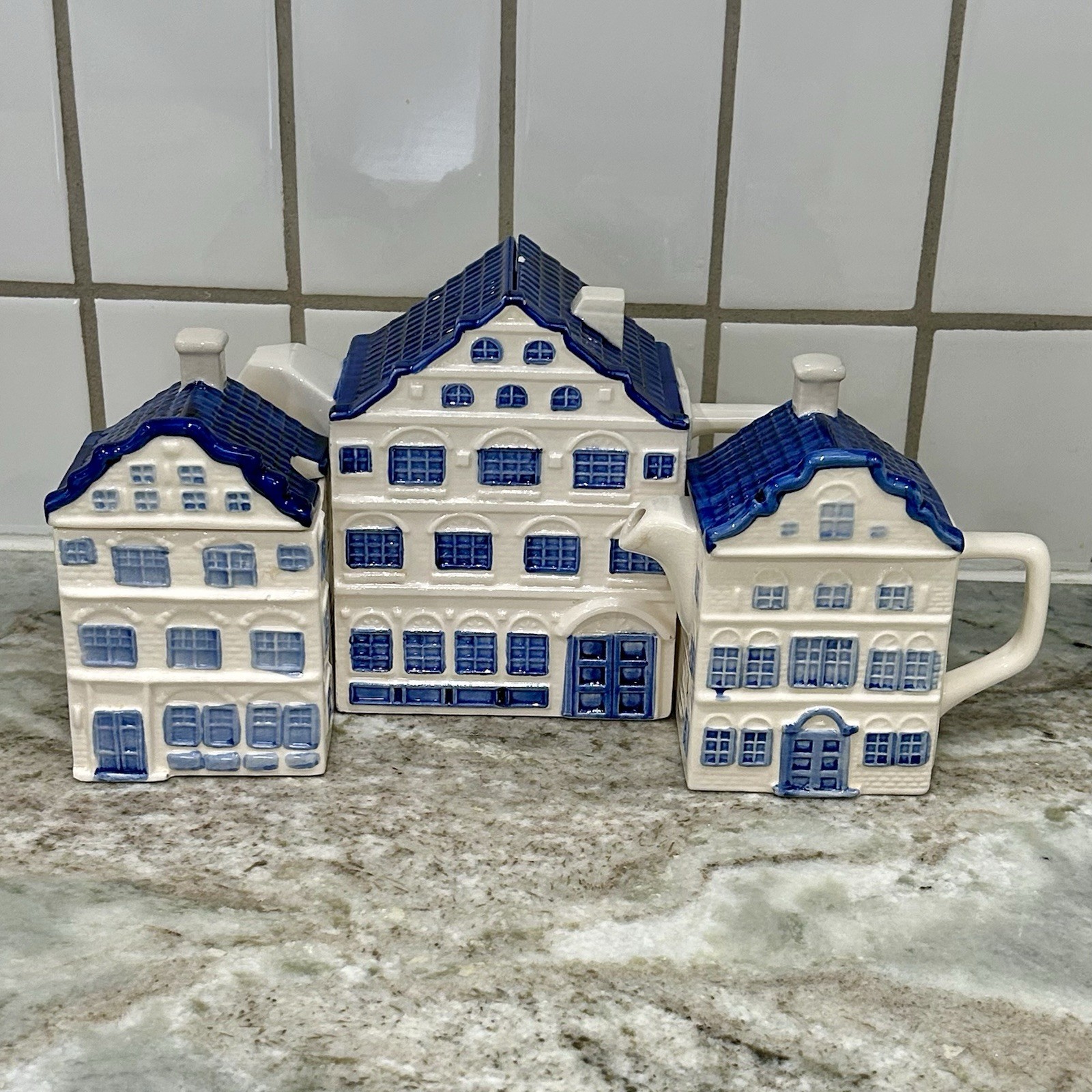 Vintage 80s Royal Delft Blauw Canal House Tea Set Handpainted rare but imperfect Vintage 80s Royal Delft Blauw Canal House Tea Set Handpainted rare but imperfect