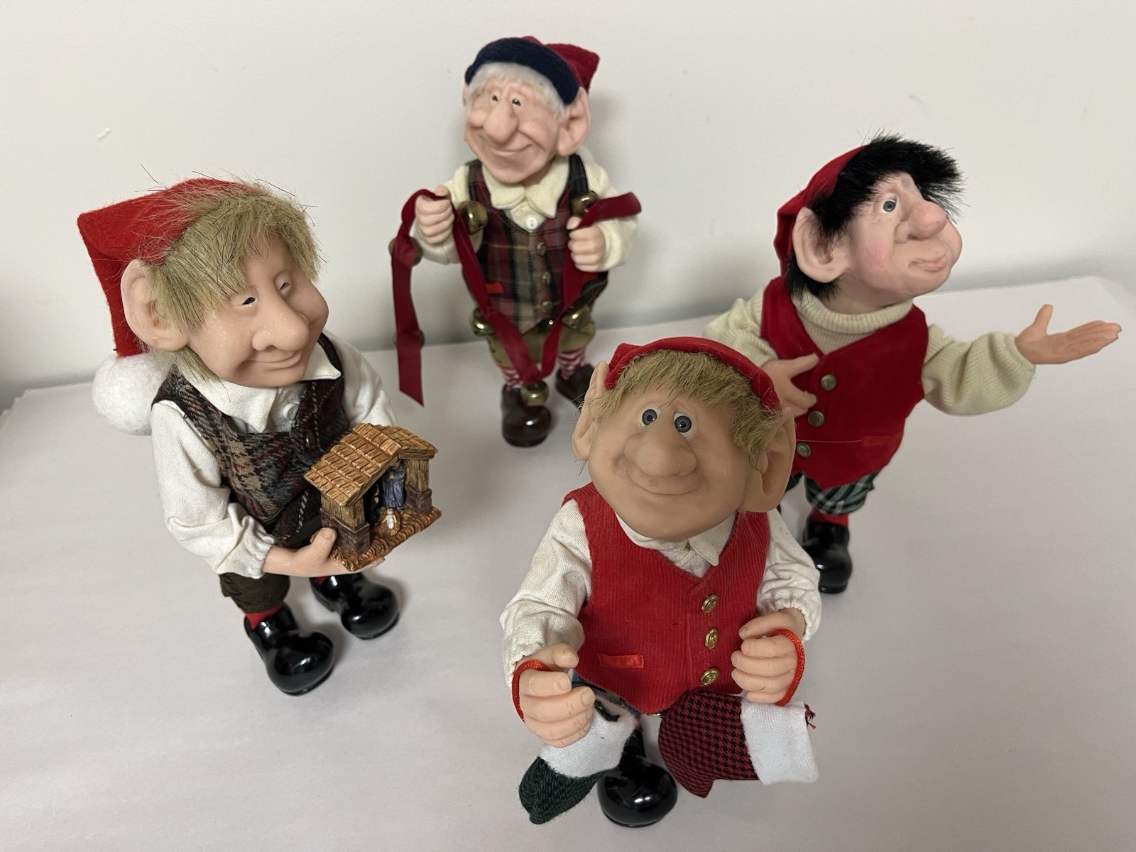 4  Vintage Whitehurst The Company Zim's The Elves Themselves Wendell Figurines