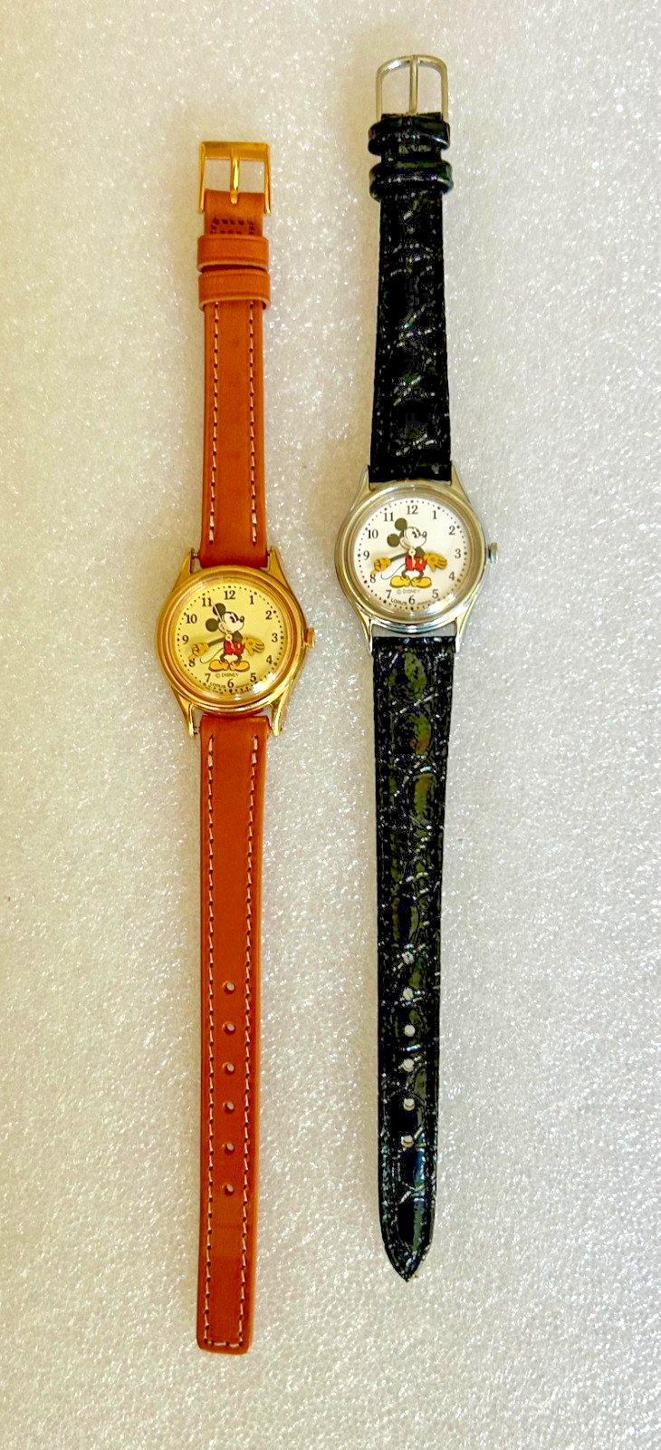 2 Vintage Lorus/Disney Women\'s/Kid Mickey Mouse Watches V515-6080 (New Battery) 2 Vintage Lorus/Disney Women\'s/Kid Mickey Mouse Watches V515-6080 (New Battery)
