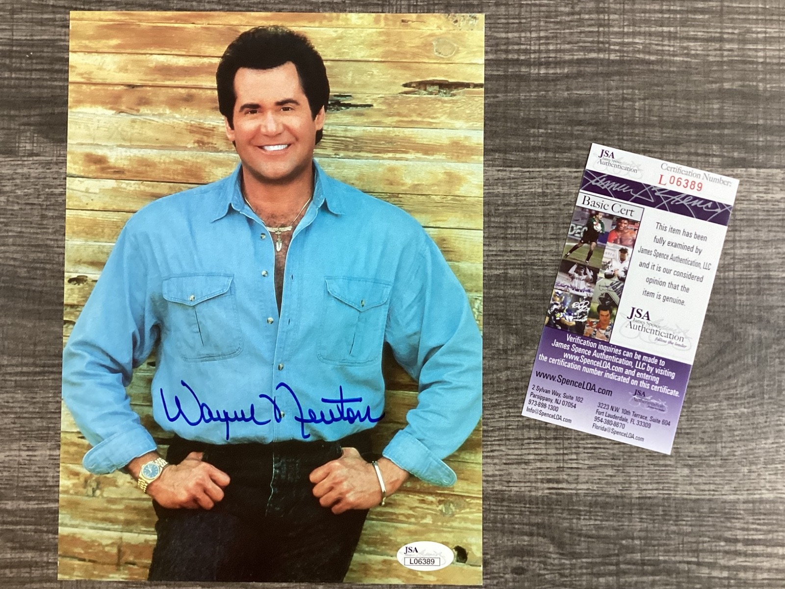 (SSG) Legendary Singer WAYNE NEWTON \'Mr Vegas\' Signed 8X10 Color Photo - JSA COA