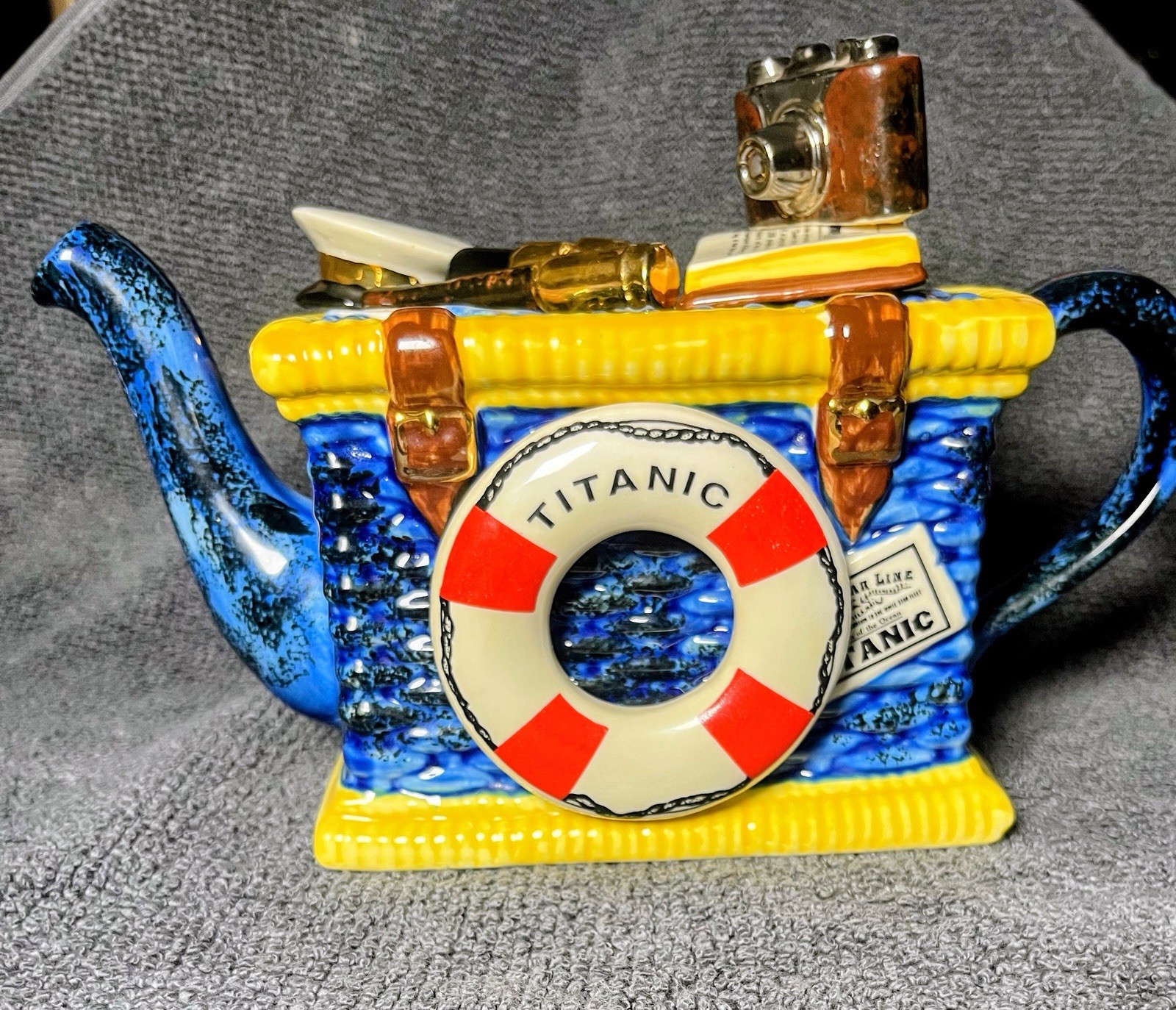 Rare Tony Carter Titanic Teapot Limited Edition 045/99 Trunk Novelty England