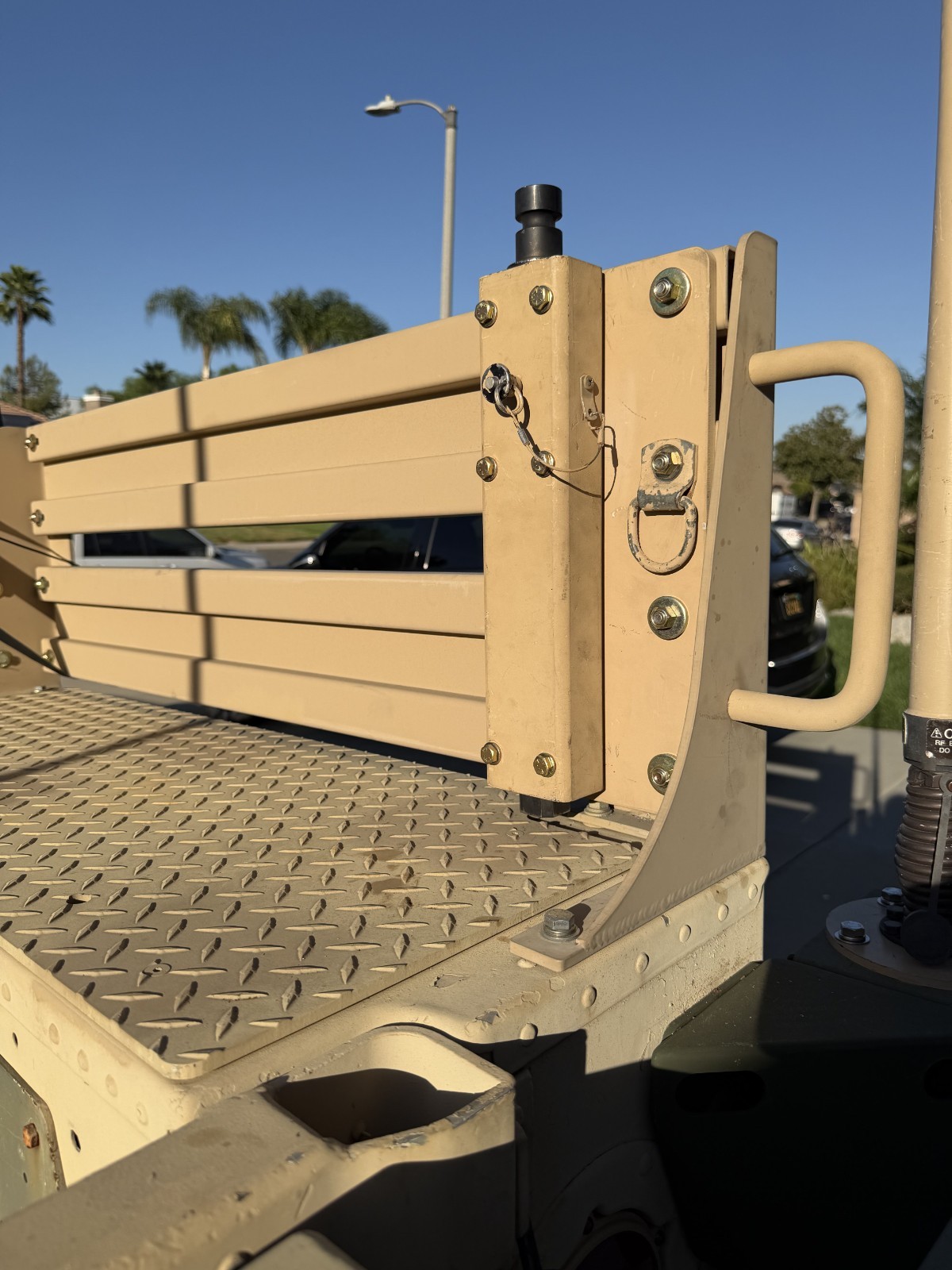 Original Milsysgroup Hmmwv GMV rear pintle post mount for swing arms Humvee MSG Original Milsysgroup Hmmwv GMV rear pintle post mount for swing arms Humvee MSG