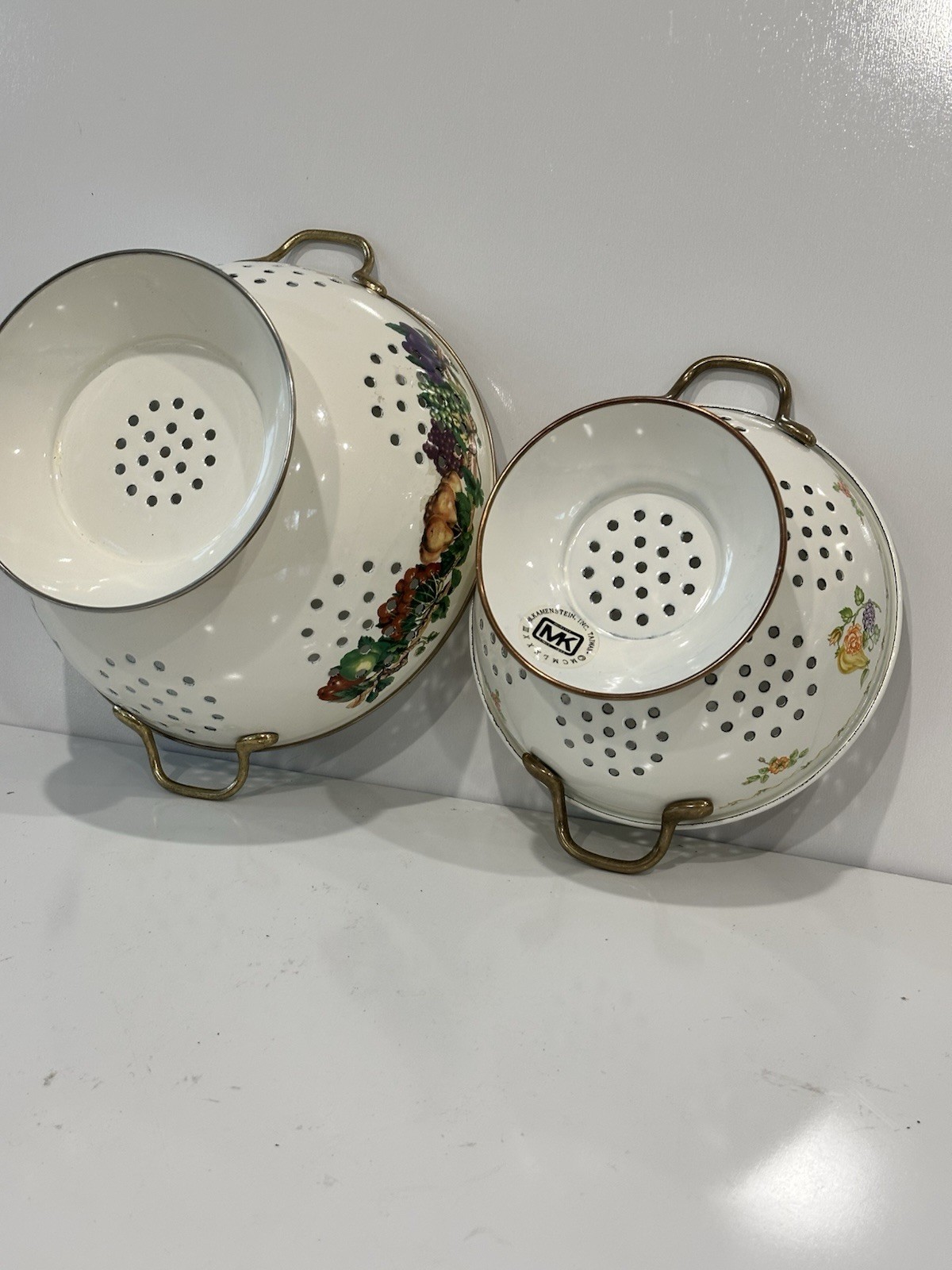 Vintage Kamenstein Enamel Colander Set 2 w/ Original Sticker Fruit Floral 1980s Vintage Kamenstein Enamel Colander Set 2 w/ Original Sticker Fruit Floral 1980s