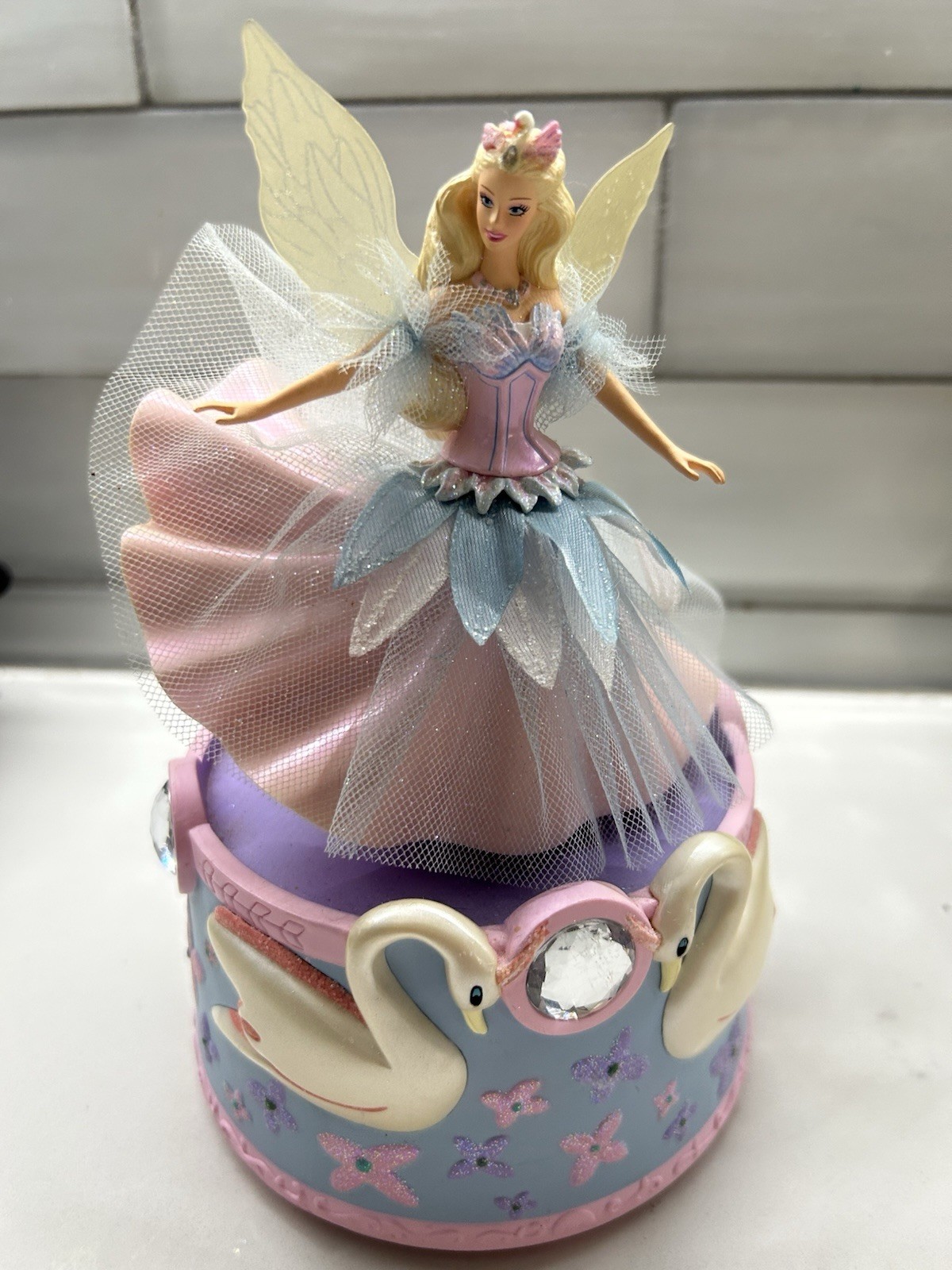 2003 Hallmark Barbie of Swan Lake Music Motion Figurine Box 2003 Hallmark Barbie of Swan Lake Music Motion Figurine Box