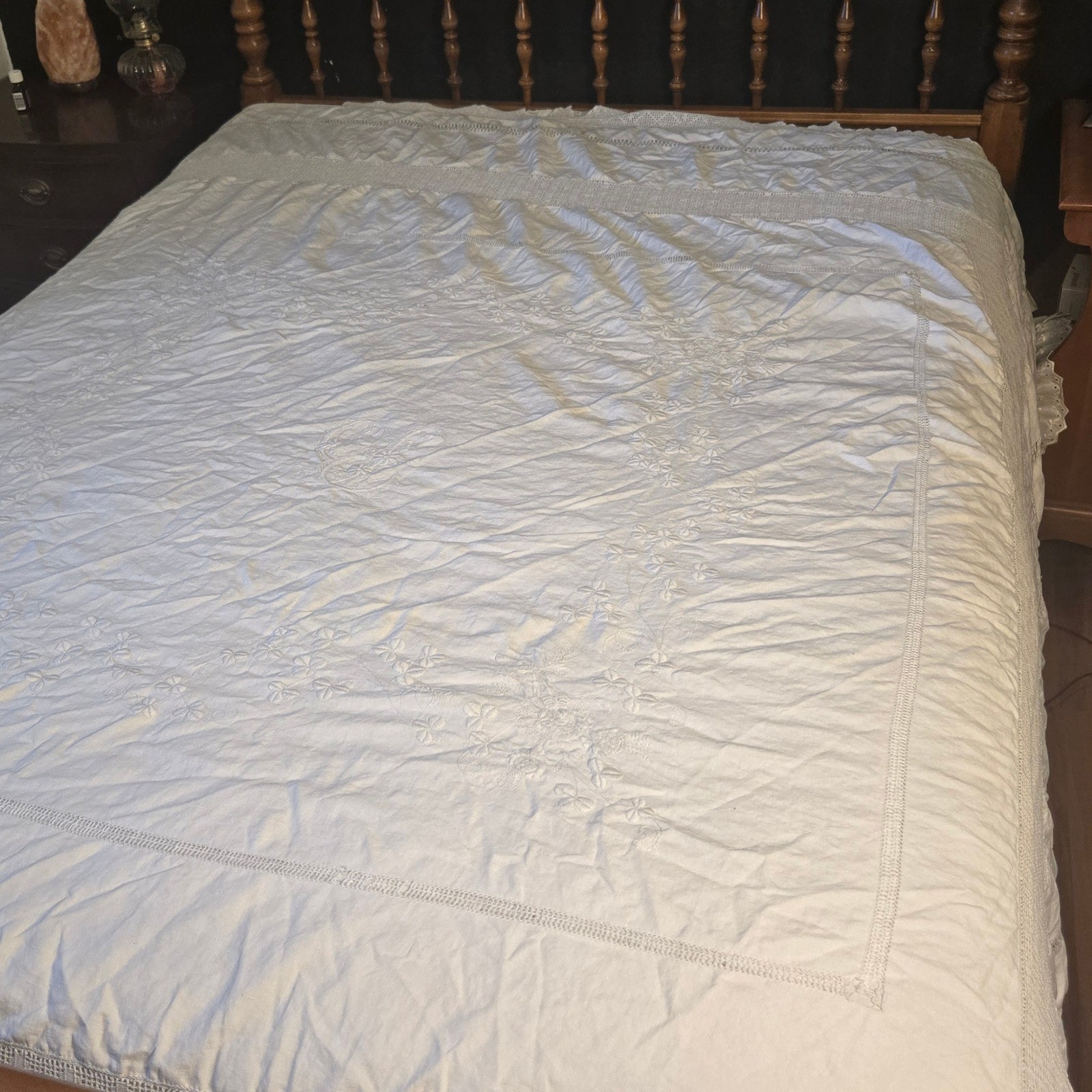 Off White Linen Hand Embroidered Crochet Lace Bedspread Victorian Clover Vtg