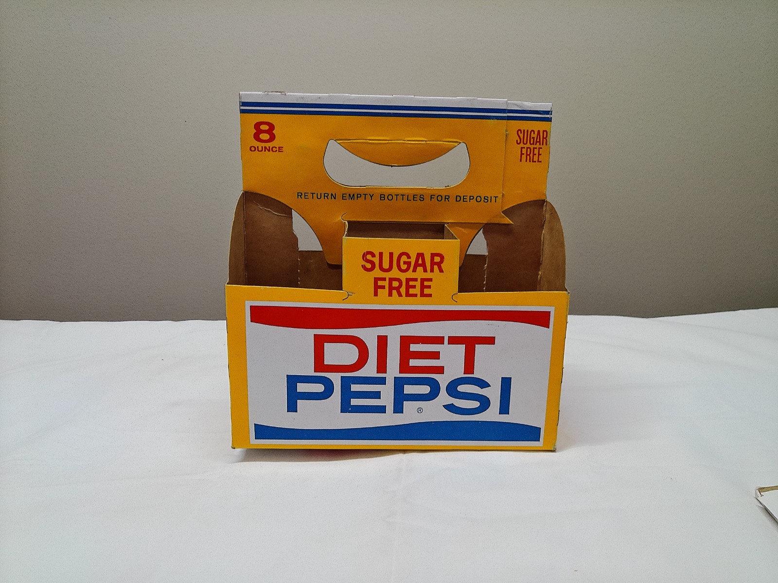 Vintage Diet Pepsi-Cola Cardboard 6 Pack 8oz Bottle Holder Carrier Caddy