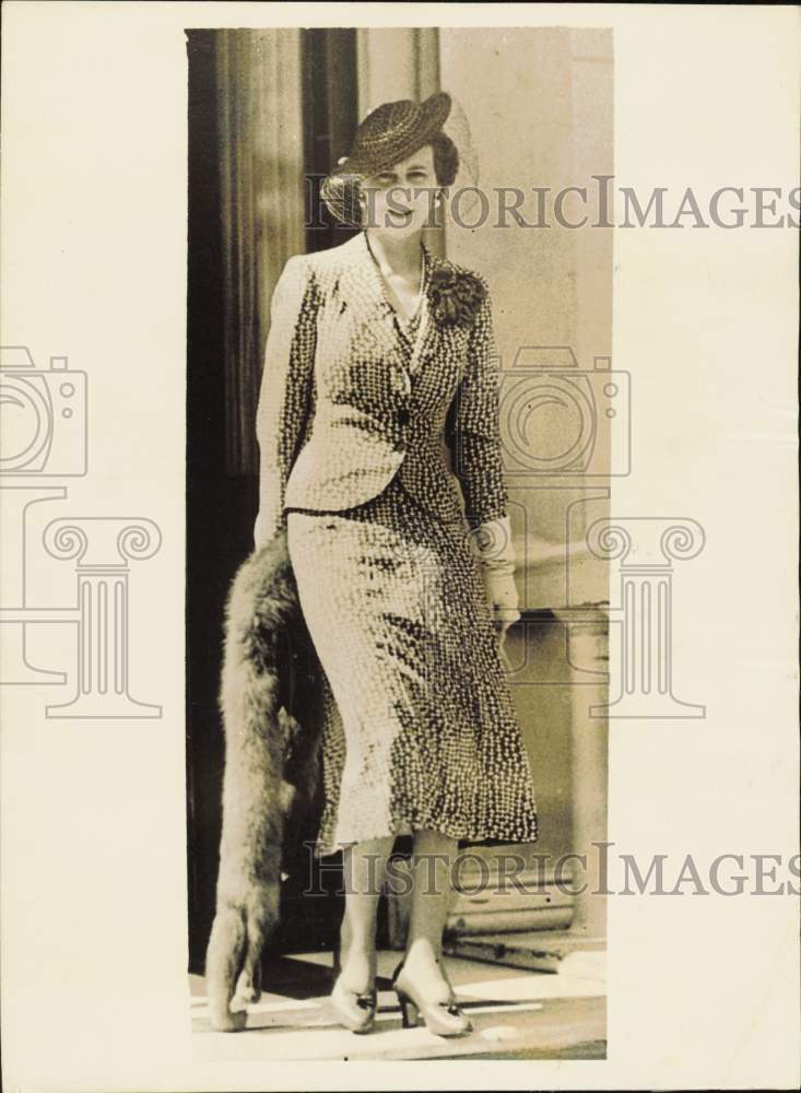 1937 Press Photo Duchess of Kent named No. 3 among ten best dressed women