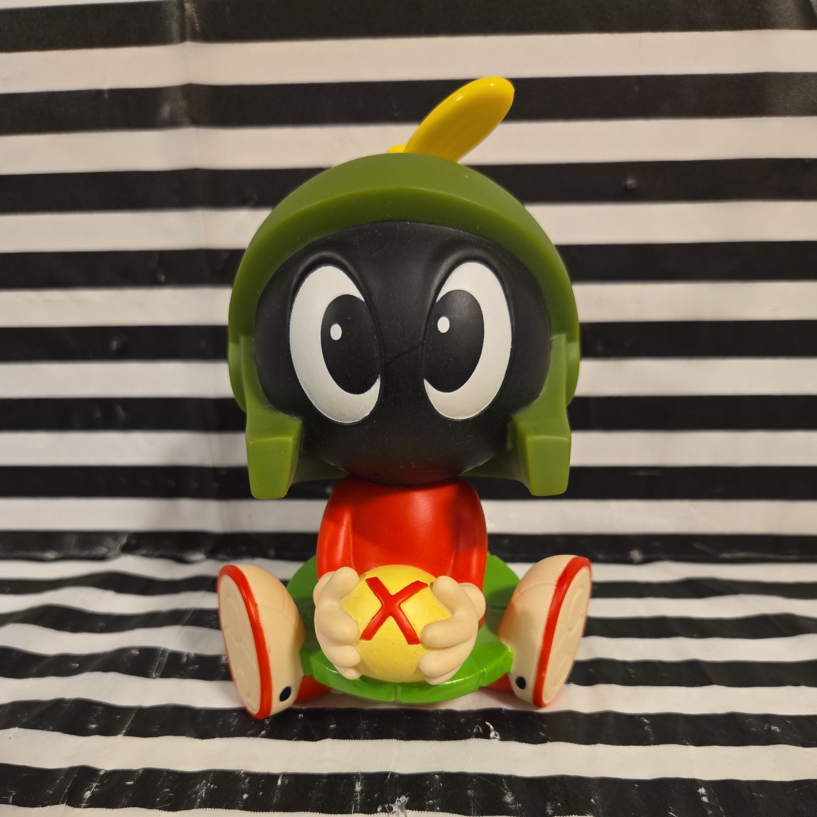 Vintage 1997 Baby Marvin's Little Squeakers Vinyl Rubber Figure Looney Tunes