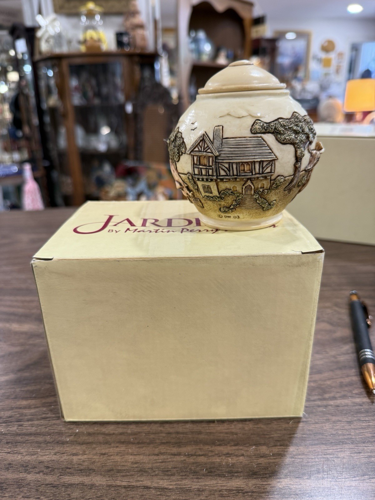 Jardinia Lidded Jar Weaver\'s Cottage Resin Farm Scene with Bull and Hog 2003 Jardinia Lidded Jar Weaver\'s Cottage Resin Farm Scene with Bull and Hog 2003