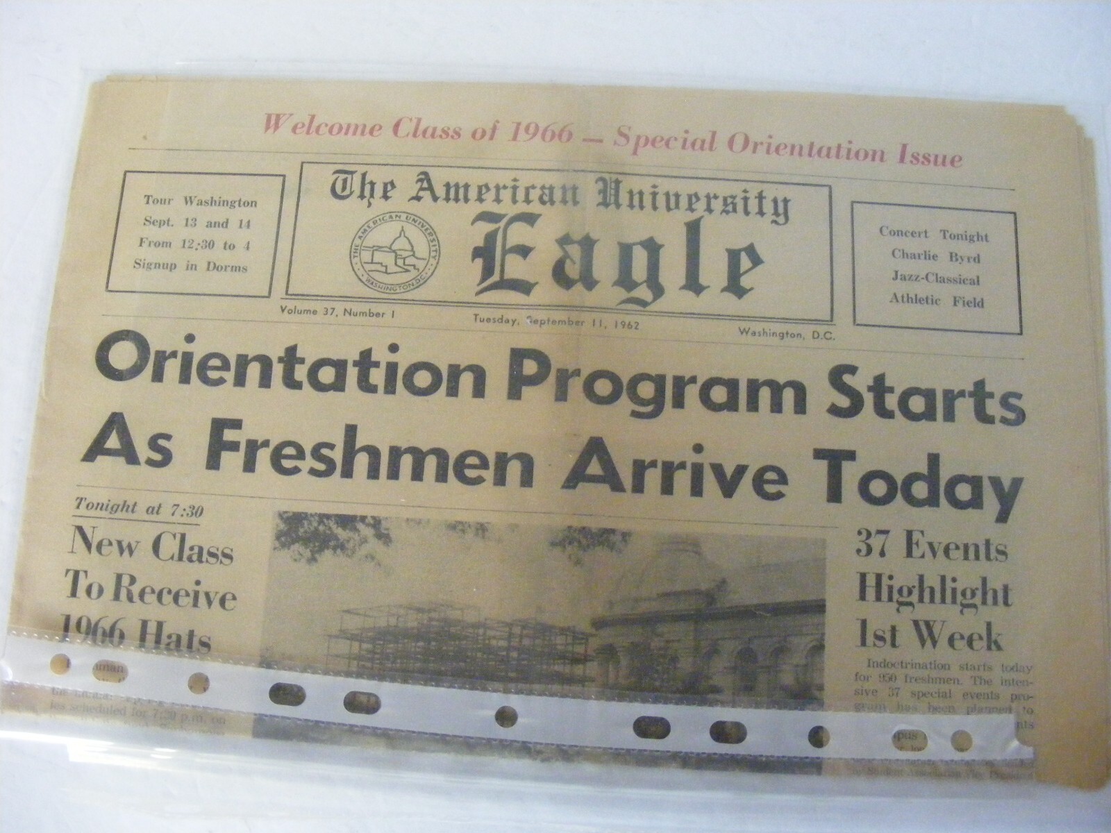 1962 American University College Newspaper-Sept 11, 1962-FRESHMAN ARRIVE 1962 American University College Newspaper-Sept 11, 1962-FRESHMAN ARRIVE