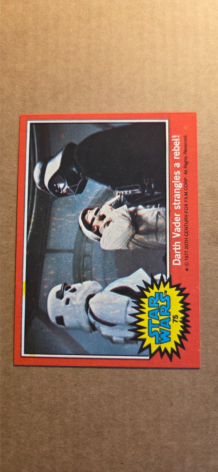 1977 TOPPS STAR WARS DARTH VADER STRANGLES A REBEL 75 NM* 1977 TOPPS STAR WARS DARTH VADER STRANGLES A REBEL 75 NM*