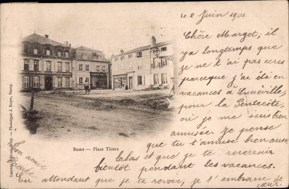 Postcard Briey Meurthe et Moselle, Place Thiers - 3989405