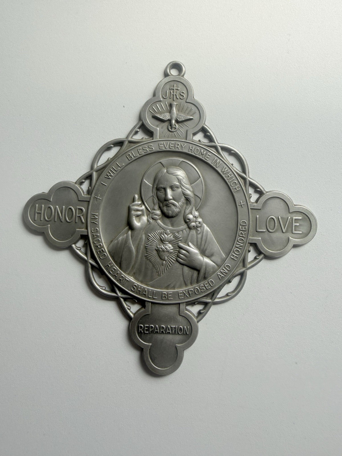 Vintage Sacred Heart Jesus Honor Love Reparation Lightweight Medal Wall Plaque Vintage Sacred Heart Jesus Honor Love Reparation Lightweight Medal Wall Plaque