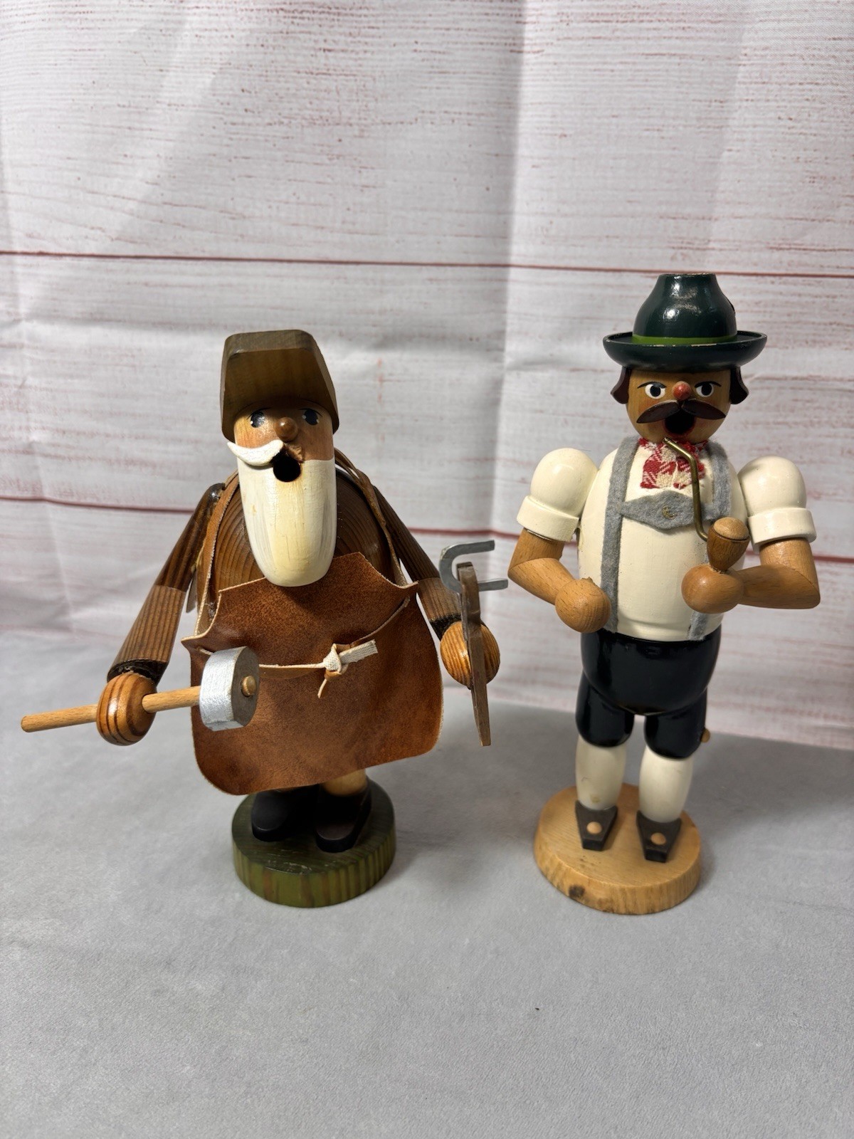 Vintage Expertic Erzgebirge Wood Smoker Figurine Lot Of 2 USED Missing Parts Vintage Expertic Erzgebirge Wood Smoker Figurine Lot Of 2 USED Missing Parts
