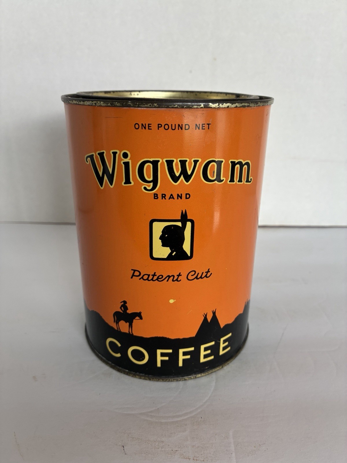 Vintage Wigwam Coffee Tin 1 lb., Carpenter Cook Co., Menominee, MI Vintage Wigwam Coffee Tin 1 lb., Carpenter Cook Co., Menominee, MI