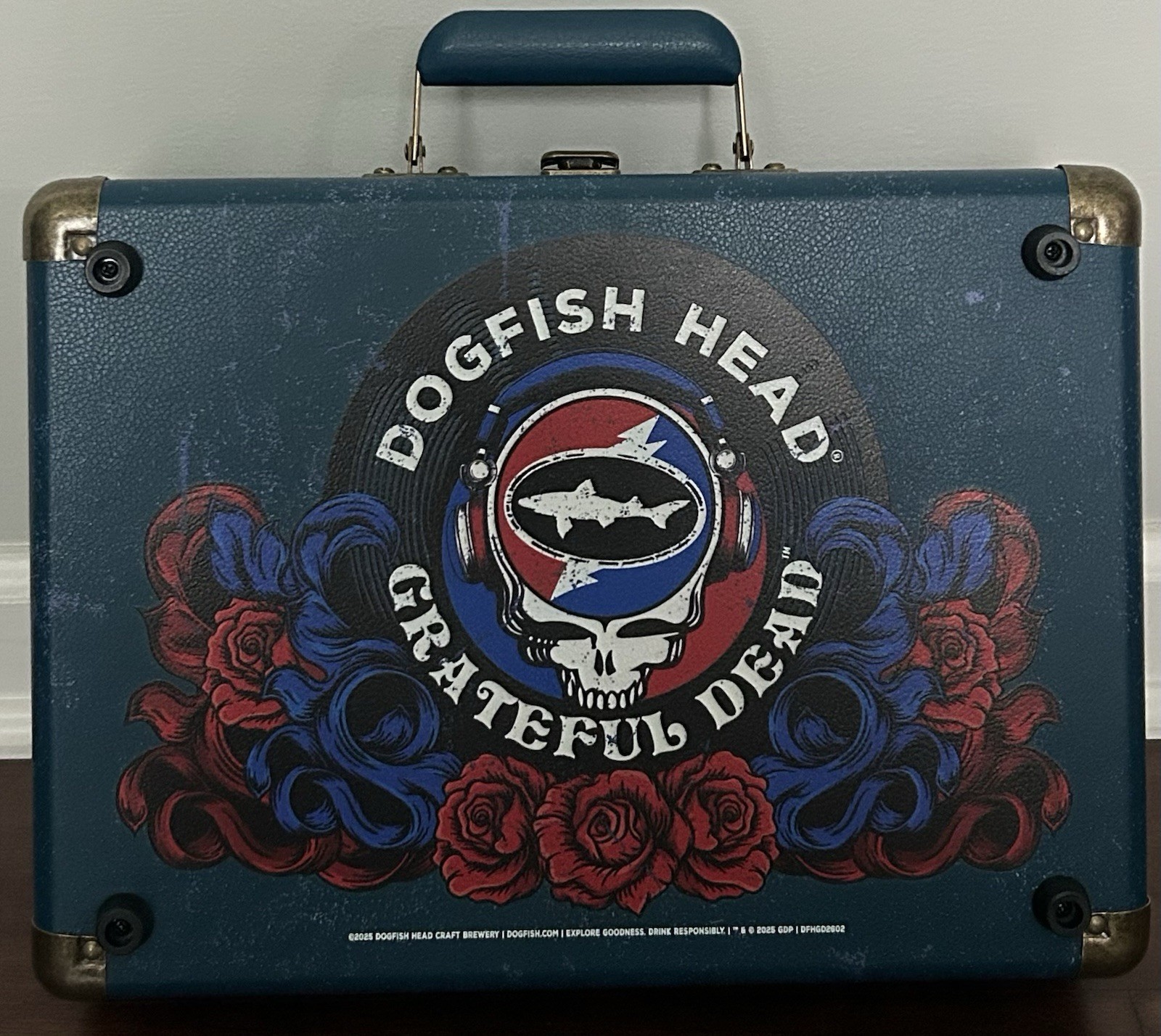 Dogfish Head x Grateful Dead Portable Suitcase Record Player Turntable Bluetooth