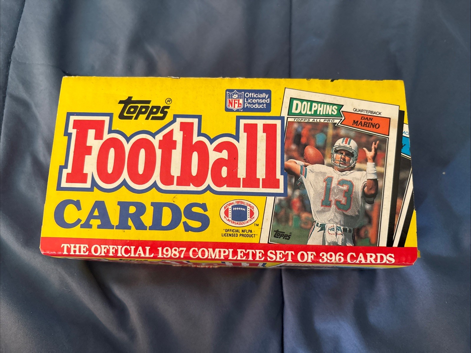 ✅1987 Topps Football Factory Complete Set 396 Cards NOT SEALED CHRISTMAS BOX ✅ ✅1987 Topps Football Factory Complete Set 396 Cards NOT SEALED CHRISTMAS BOX ✅