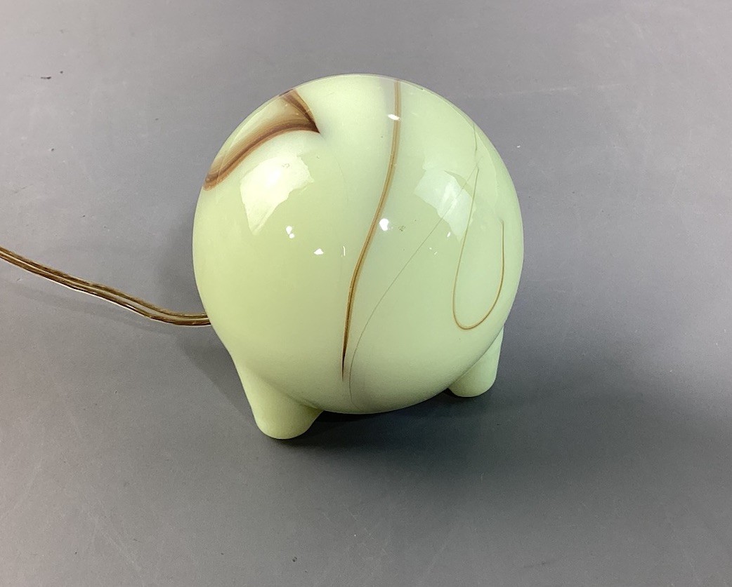 Vintage Akro Agate Uranium Slag Glass Round Electric Table Lighter, Works Vintage Akro Agate Uranium Slag Glass Round Electric Table Lighter, Works