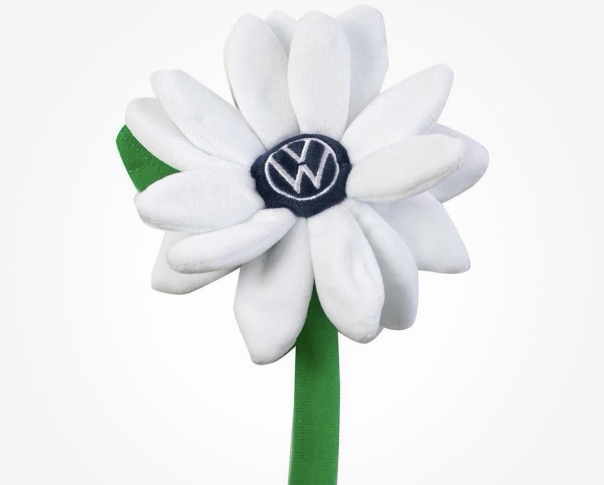 Volkswagen VW DriverGear White Daisy Flower Plush - OEM Sealed Bag
