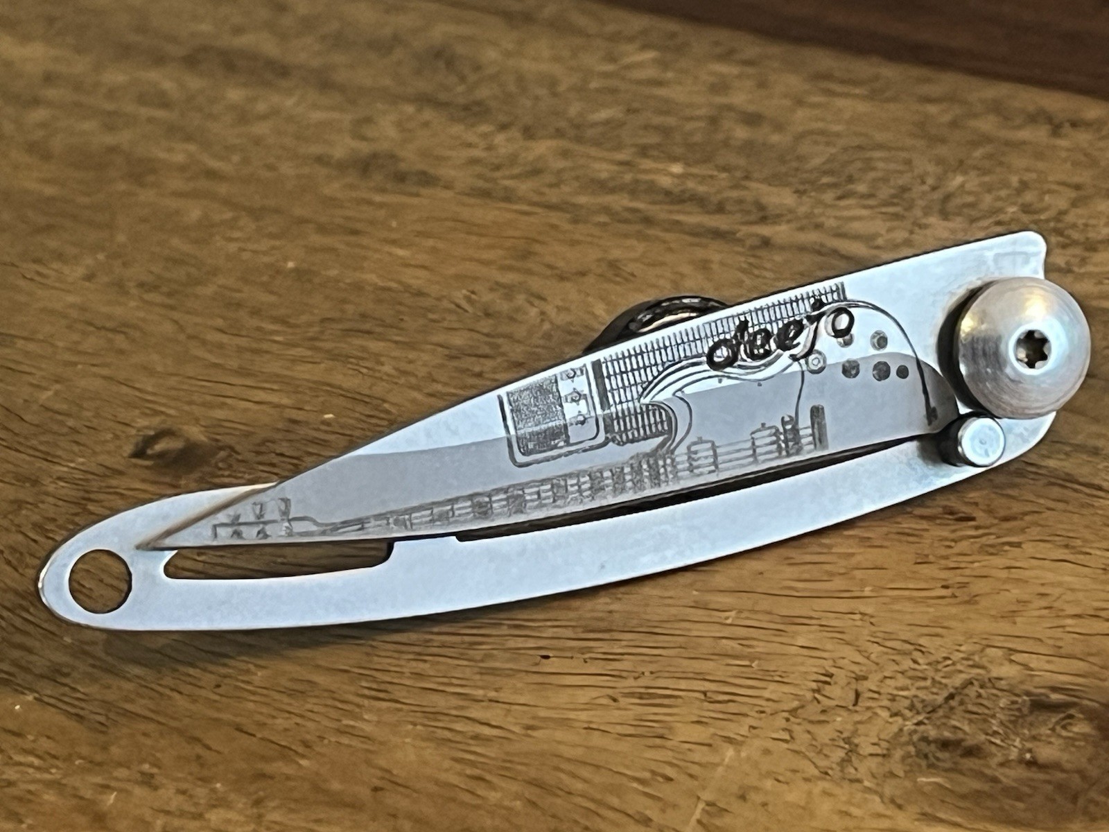 Deejo 7 cm Folding Knife “Guitar” Very NICE TSA  Confiscated Super Nice