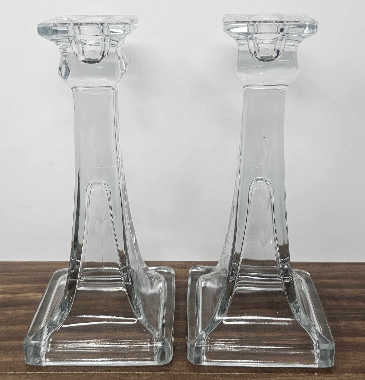Vintage Etched Pressed Glass Candlestick Flower Floral Design 7-3/8’’ Pair (2)
