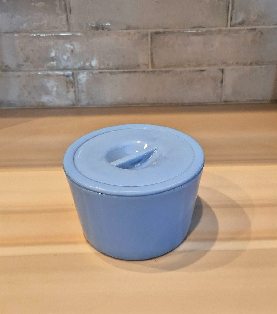 Vintage 1930s Jeannette Glass Delphite Blue Opaque Milk Glass Refrigerator Dish Vintage 1930s Jeannette Glass Delphite Blue Opaque Milk Glass Refrigerator Dish