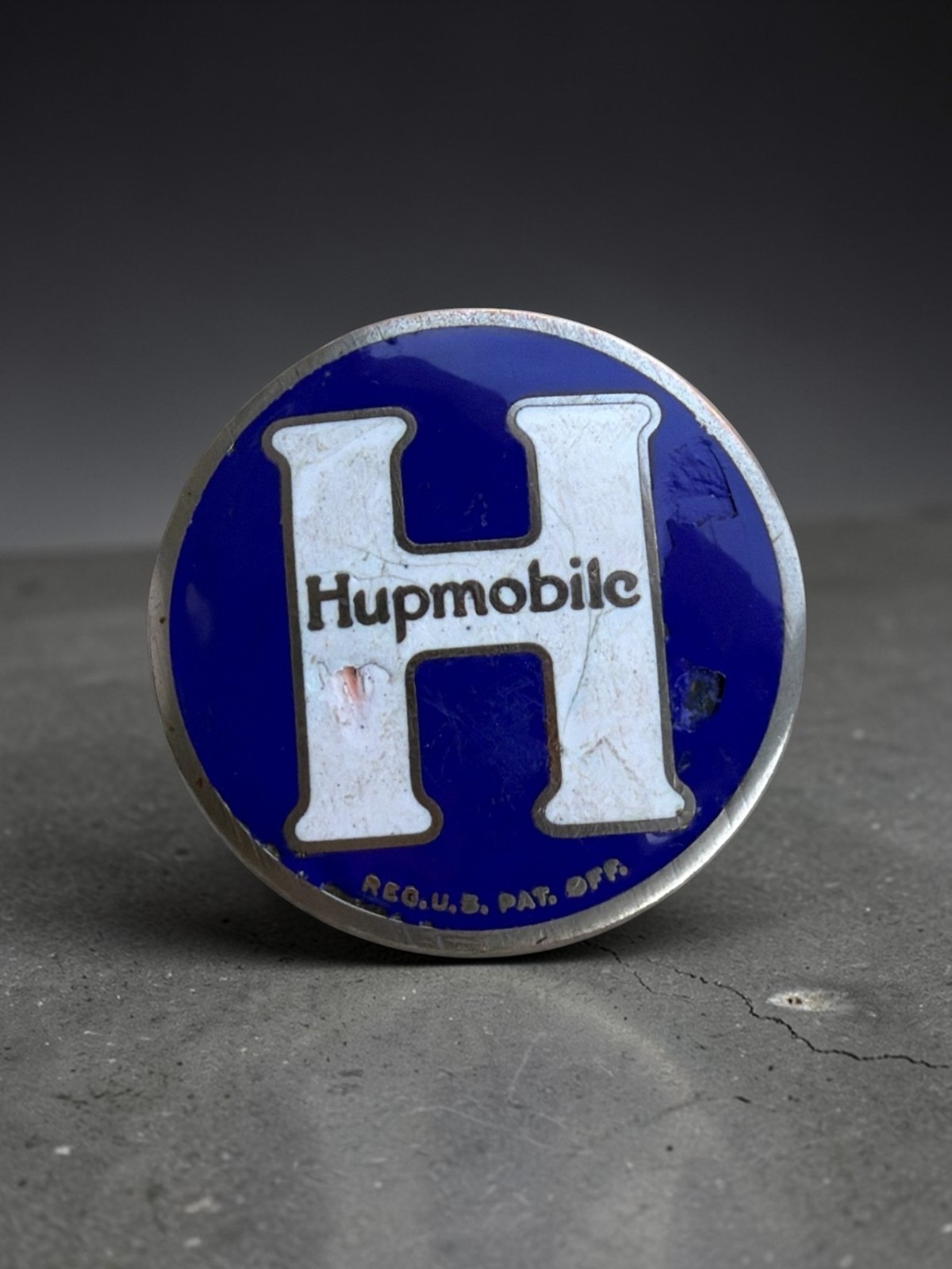 1918-1925 Hupmobile Radiator Emblem 2-1/8\