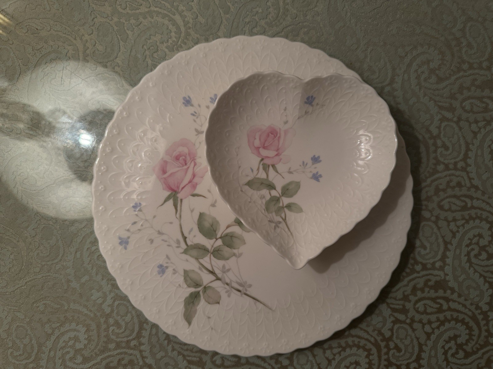 Mikasa April Rose with Love Bone China dish ( 2 piece set)