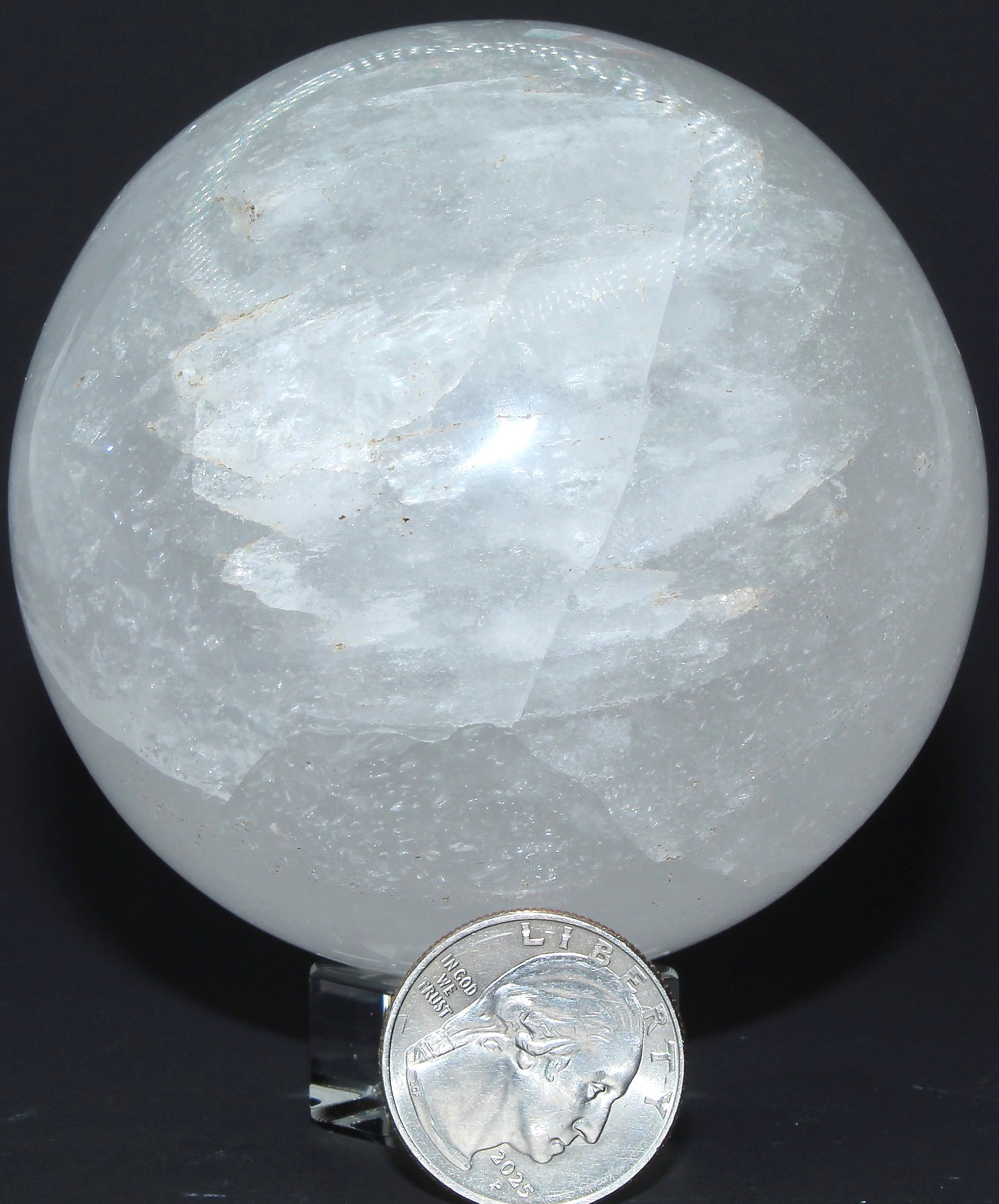 AAA Brazilian Quartz Sphere / 3.17\