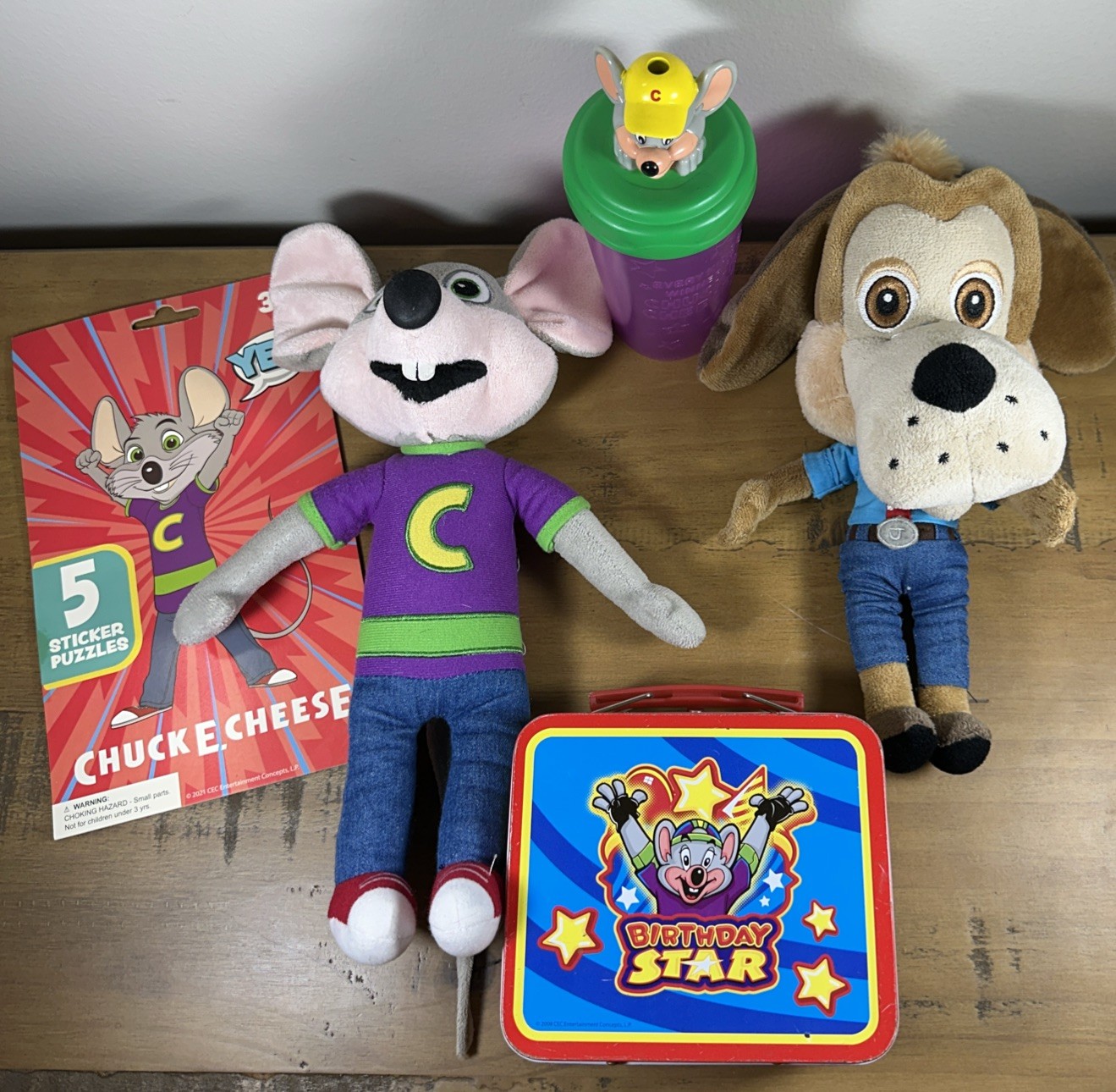 Chuck E Cheese Lot Jasper Chuck Plush Birthday Star Tin Cup Sticker Puzzles Lot Chuck E Cheese Lot Jasper Chuck Plush Birthday Star Tin Cup Sticker Puzzles Lot