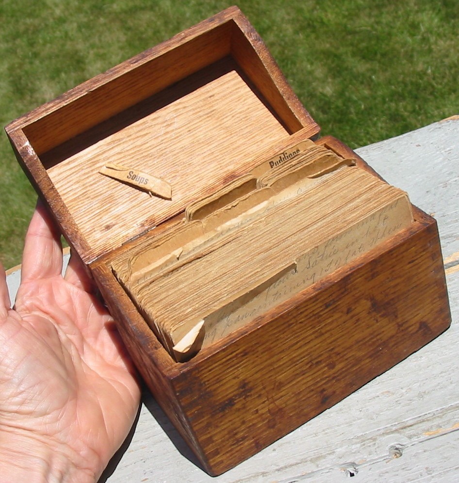 Vintage Grandma's Full Wood Dovetail Box 123 Hand Written Recipe Cards Cursive Vintage Grandma's Full Wood Dovetail Box 123 Hand Written Recipe Cards Cursive