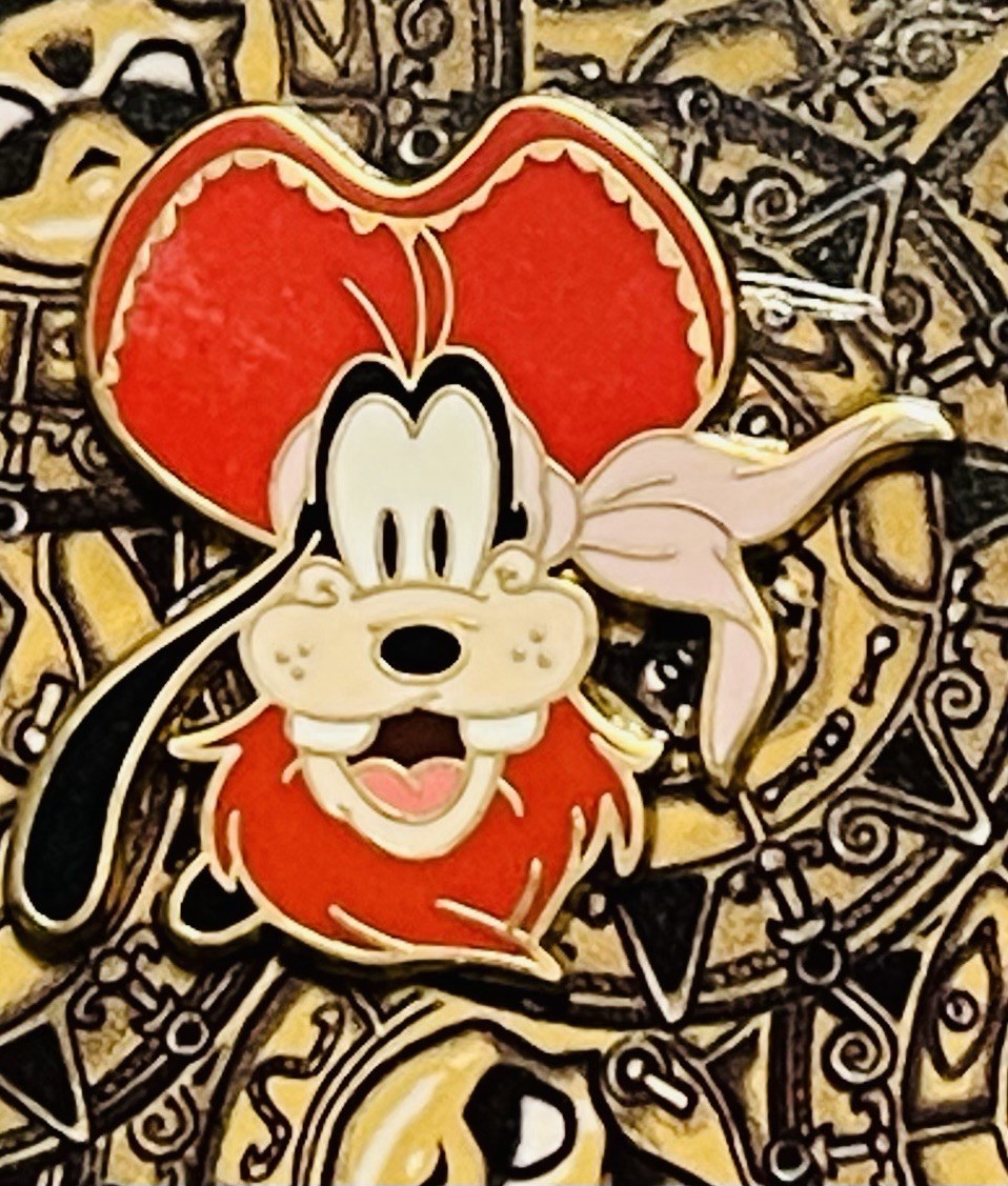 Disney Mini Goofy Pirate Head Pin HTF Not On Card