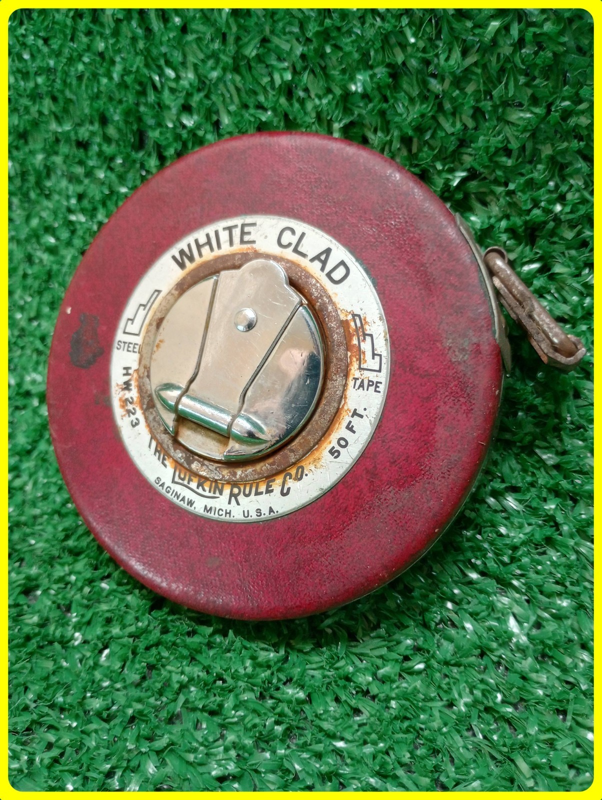 Vintage 1950's Lufkin Rule Co. White Clad Tape Measure 50ft.  Model HW223
