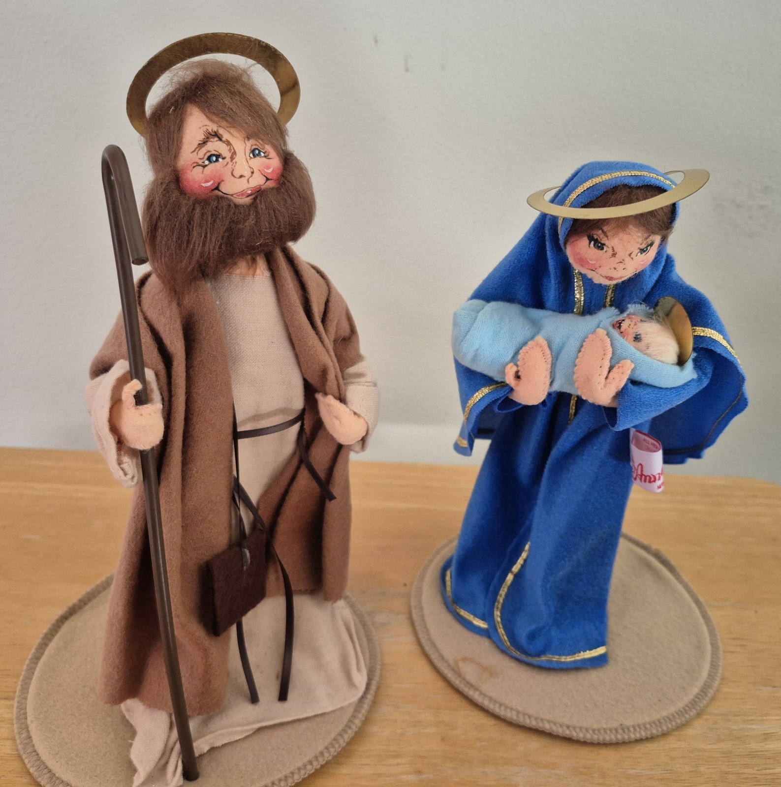 Annalee Nativity Set Joseph & Mary w Baby Jesus 2pc Christmas W/ tags & plaques