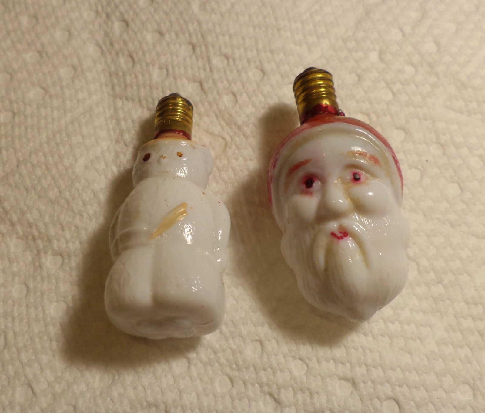2 VTG MILK GLASS FIGURAL CHRISTMAS LIGHT BLUBS SANTA & SNOWMAN JAPAN