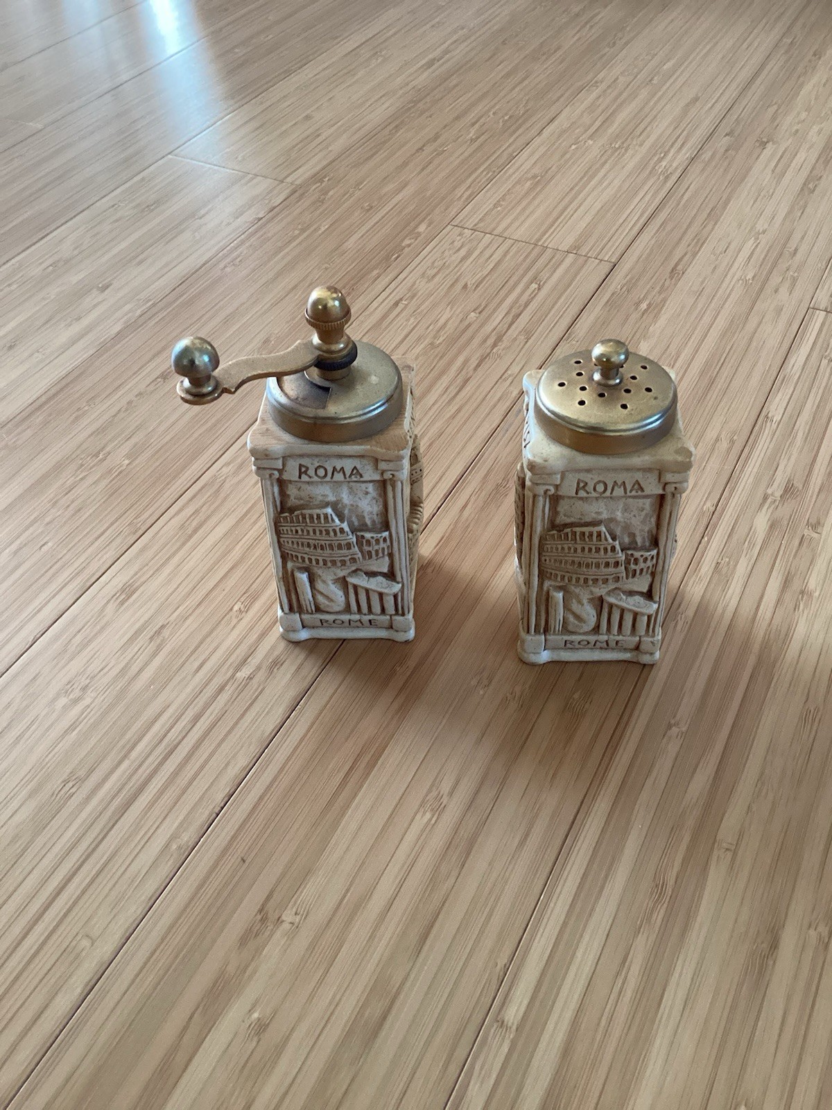 VINTAGE ACCIAIO TEMPERATO SALT & PEPPER GRINDER ITALY CITIES: ROMA VENEZIA PISA