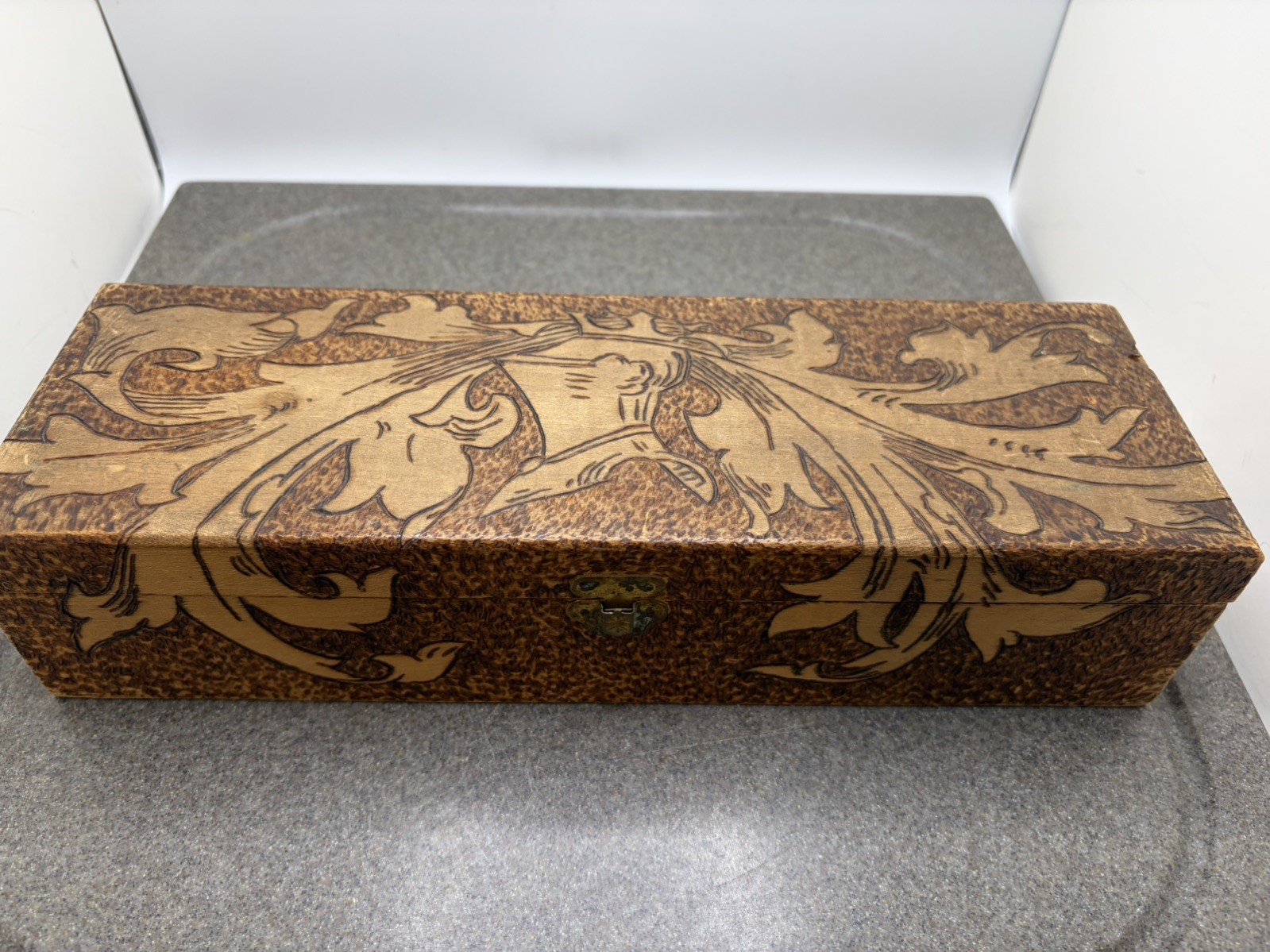 Vintage Pyrography Hinged Box With Blue Clothe Interior.  Dated March 21 1909