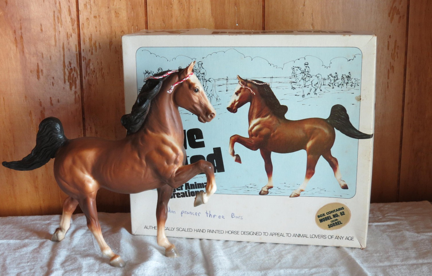 Vintage Breyer 52 sorrel Five Gaited horse white cardboard box gold foil sticker Vintage Breyer 52 sorrel Five Gaited horse white cardboard box gold foil sticker