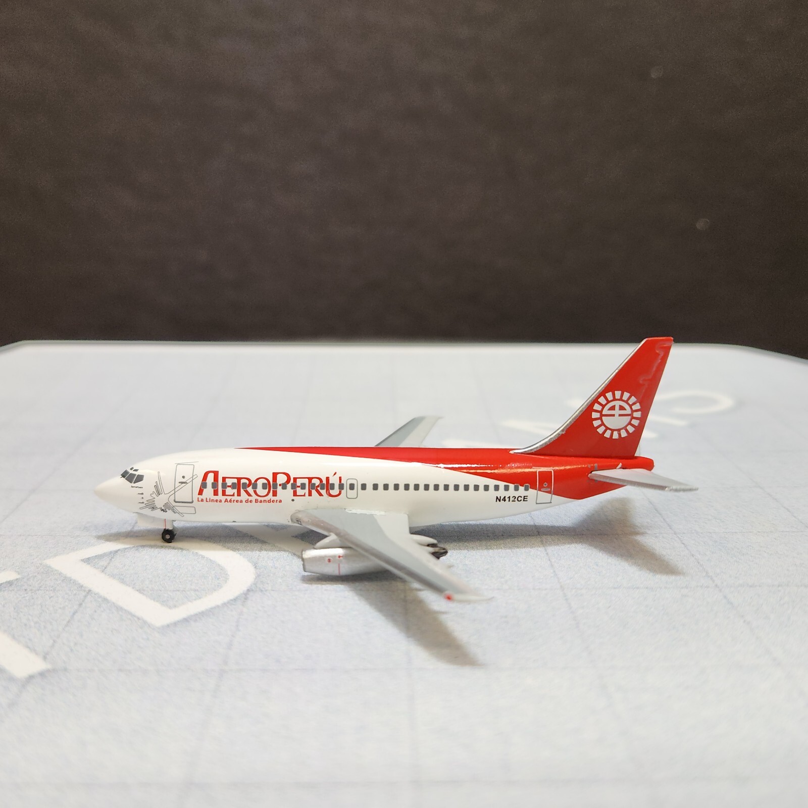 1/400 AEROPERU BOEING 737-200 1970\'S COLORS N412CE AEROCLASSICS