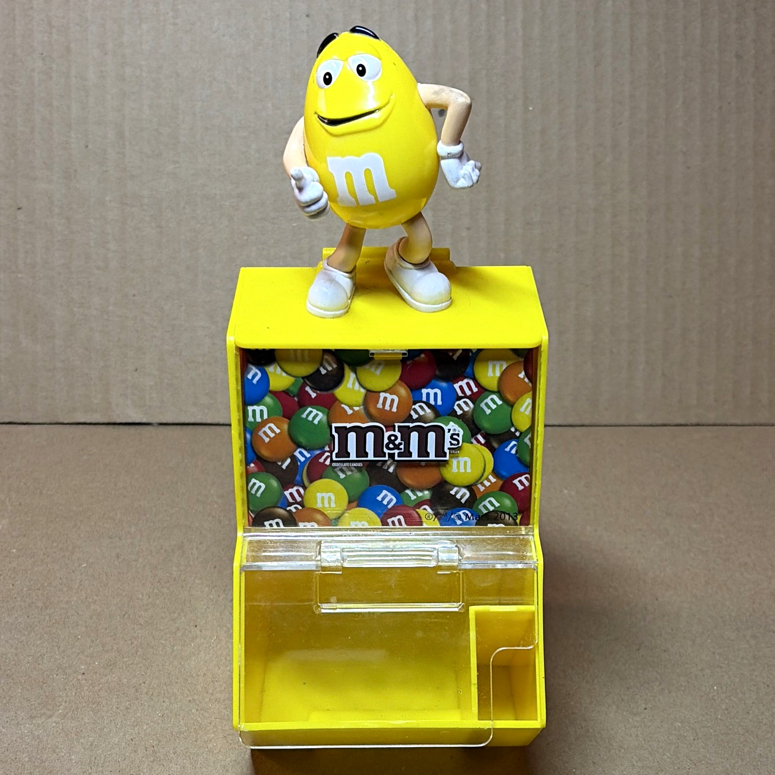 M&M\'s Yellow Character Candy Dispenser, Original Candy & Nuts Theme, 2012 M&M\'s Yellow Character Candy Dispenser, Original Candy & Nuts Theme, 2012