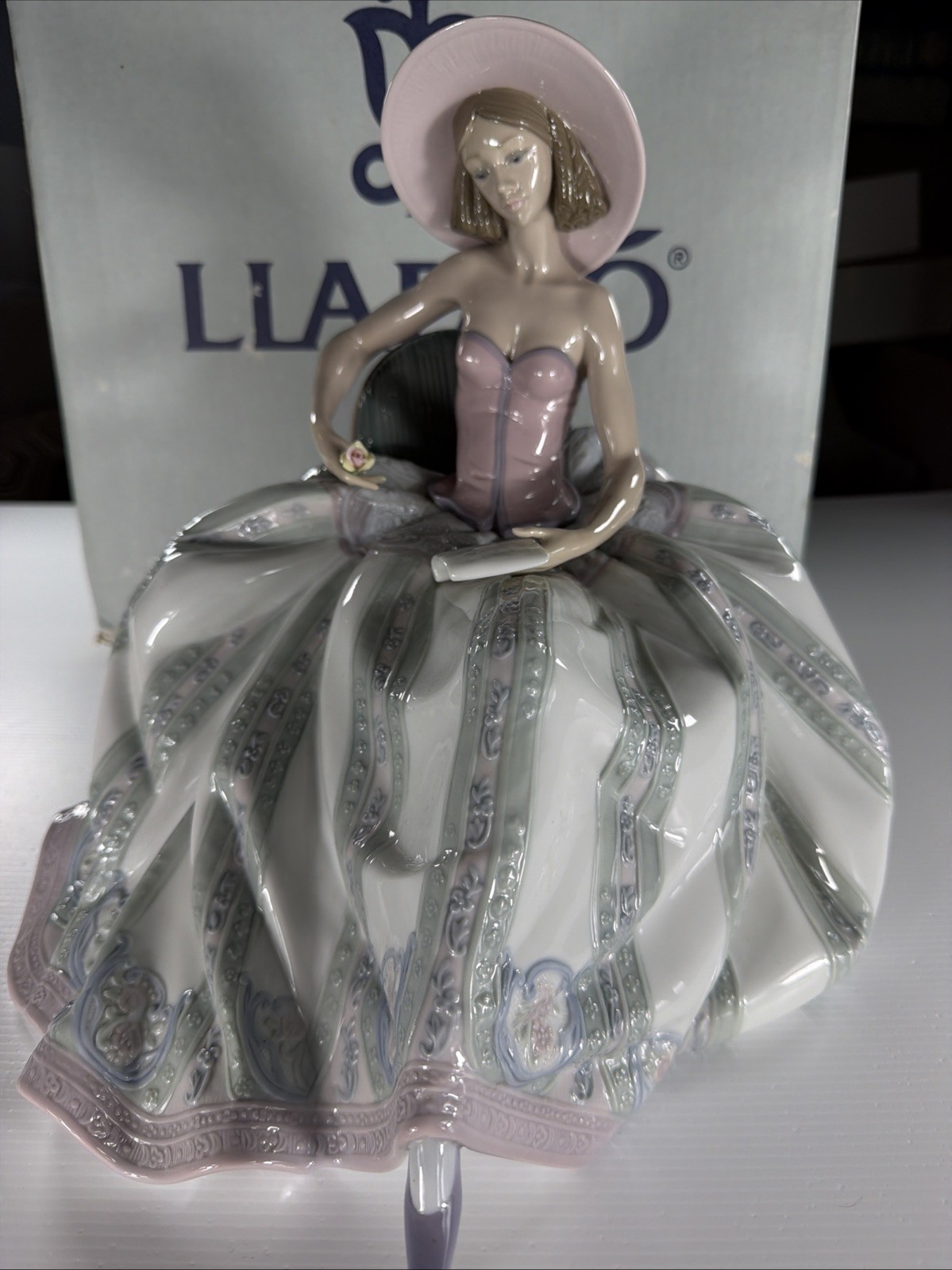 Lladro Dreaming of You #6315 Large Porcelain Figurine Seated Lady Box Coa
