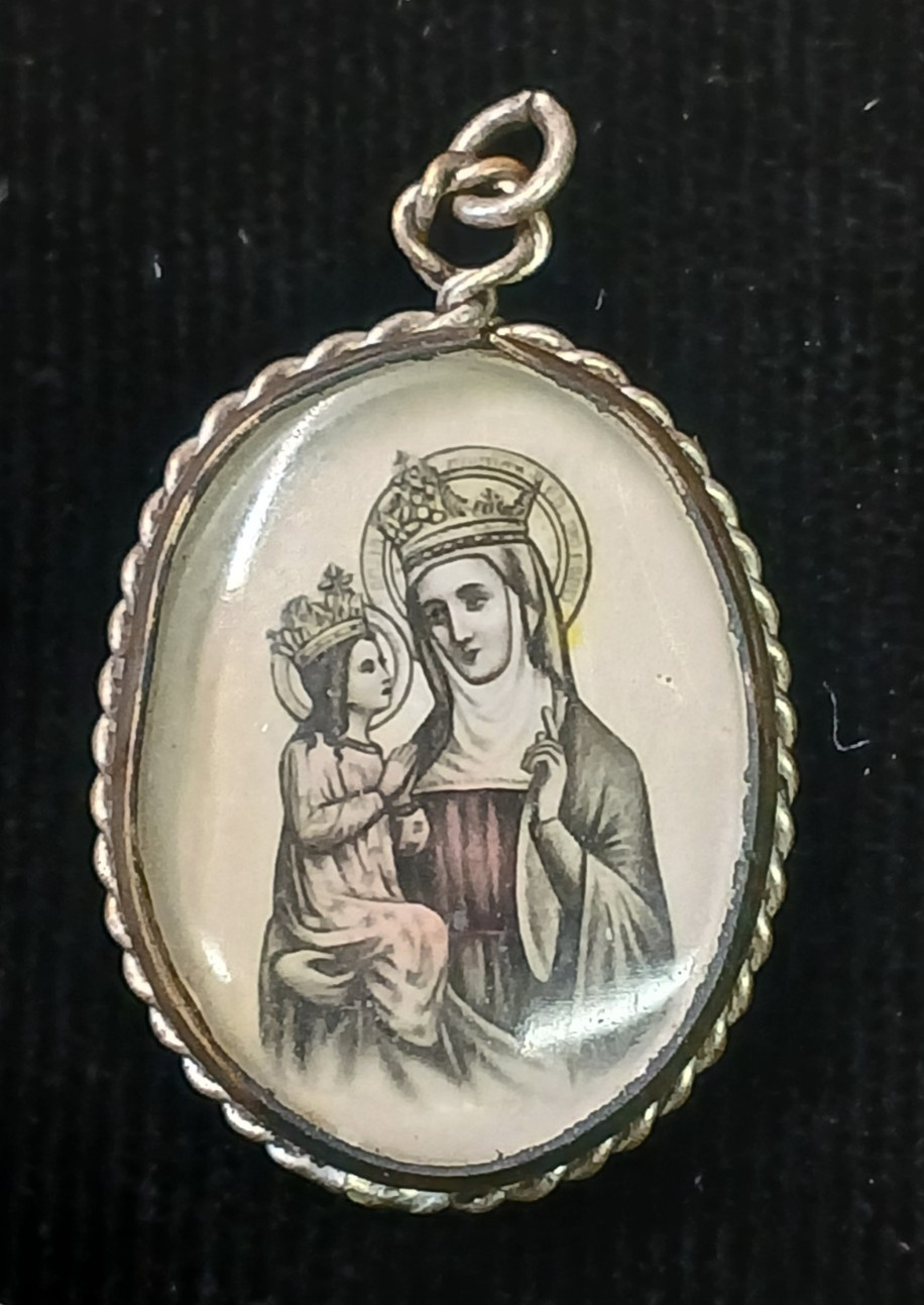 Antique St Anne de Beaupre Bubble Glass Medal Oval Pre-1922 Hand Tinted Photo Antique St Anne de Beaupre Bubble Glass Medal Oval Pre-1922 Hand Tinted Photo