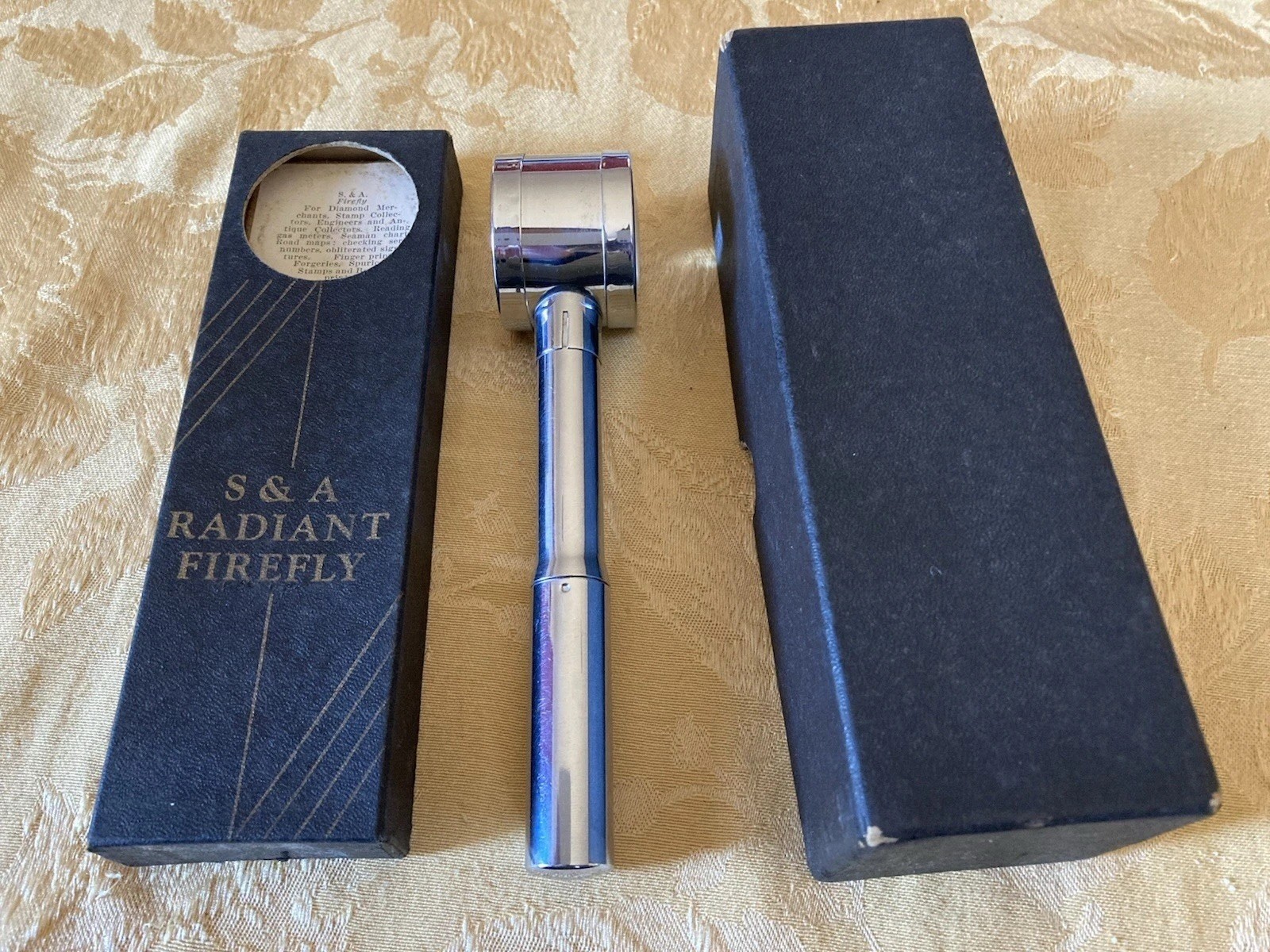 Vintage S & A Radiant Firefly Magnifying Glass With Light Silver