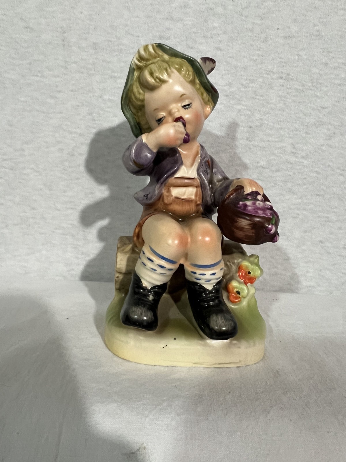 VTG Napcoware Figurine Boy Eating Cherries C-7363 5.5\