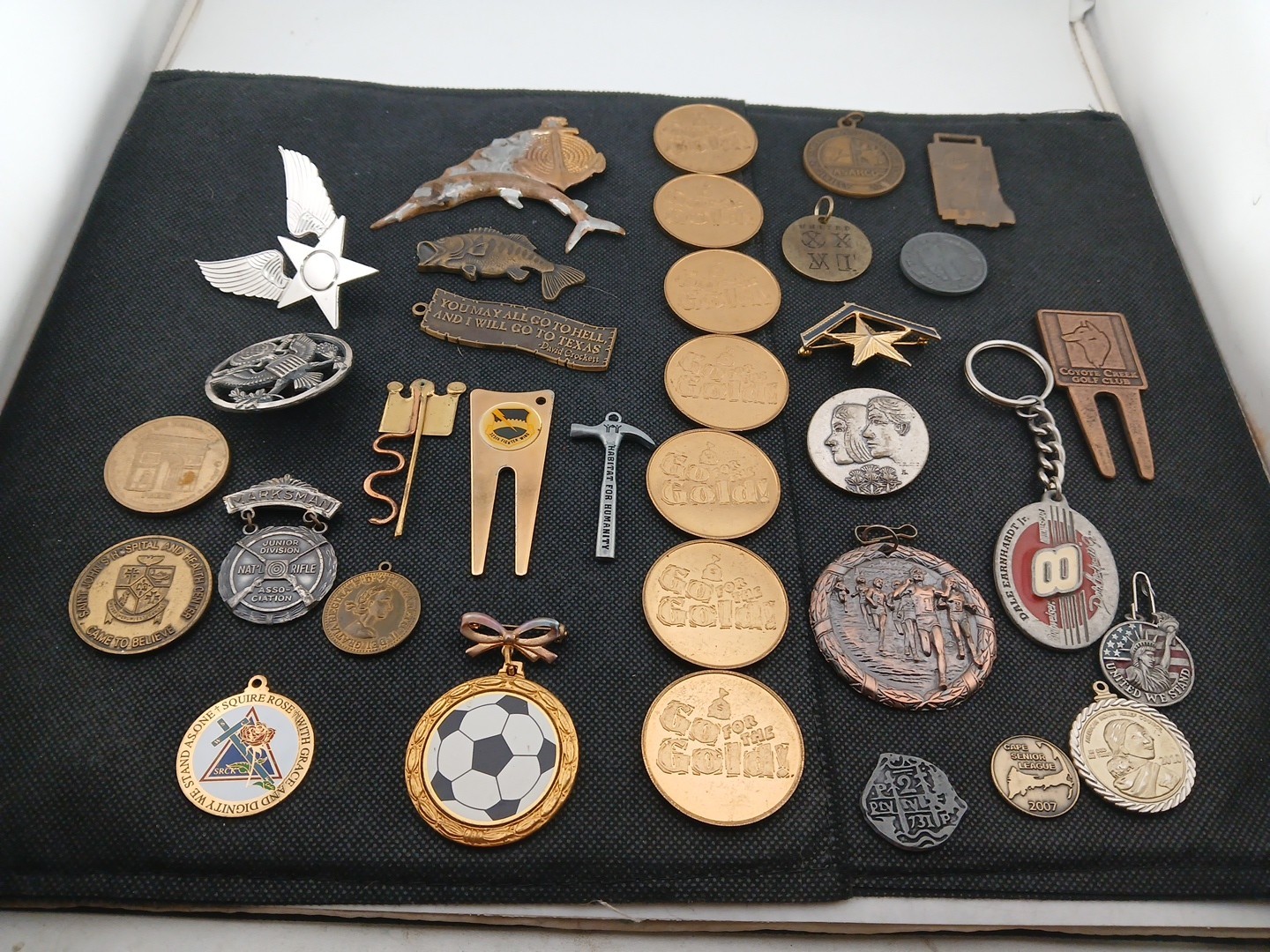 LOT OF GRANDPA'S vintage Souvenir coins pins Keychains collection 
