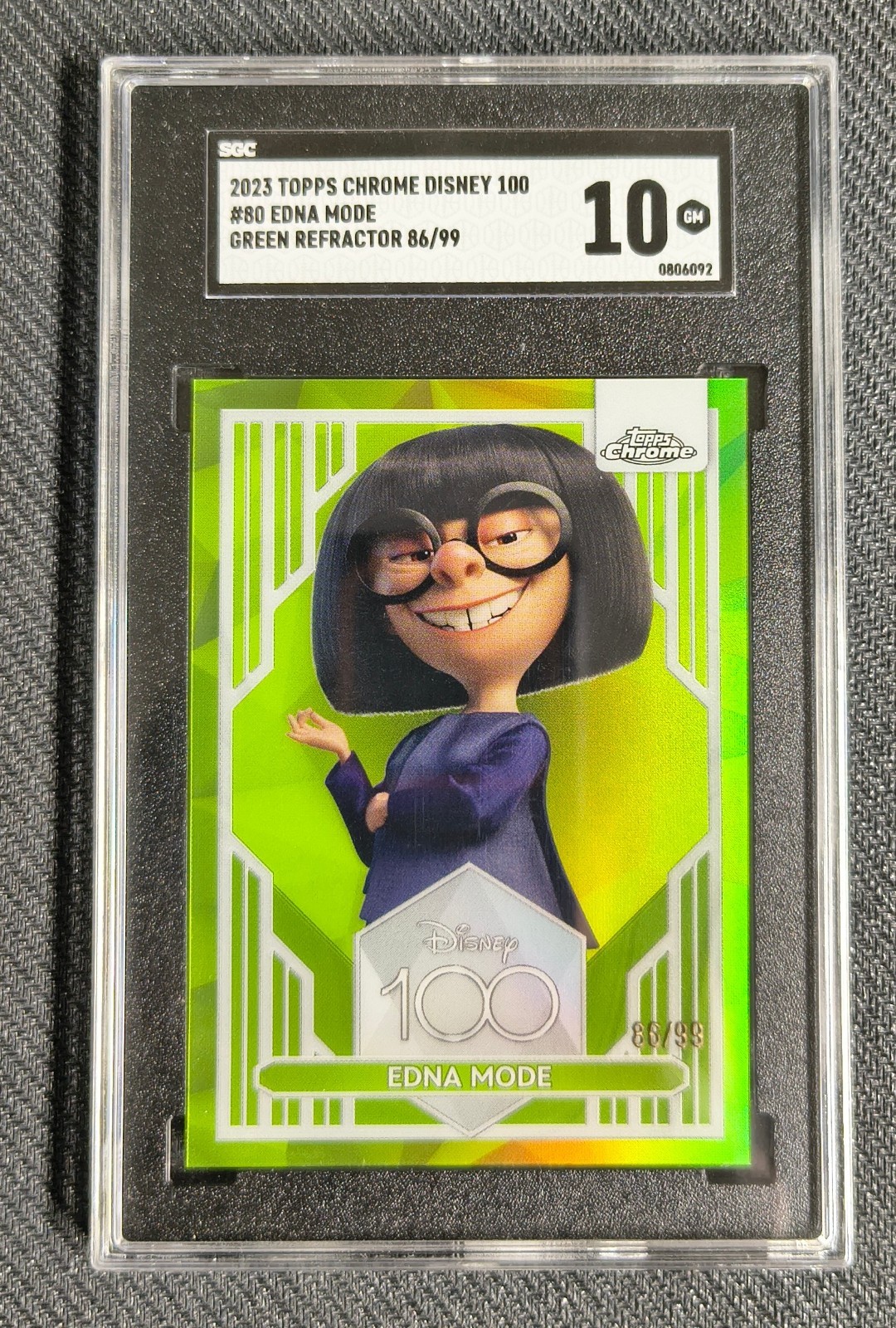 2023 TOPPS CHROME DISNEY 100 EDNA MODE GREEN REFRACTOR /99 #80 SGC 10 2023 TOPPS CHROME DISNEY 100 EDNA MODE GREEN REFRACTOR /99 #80 SGC 10