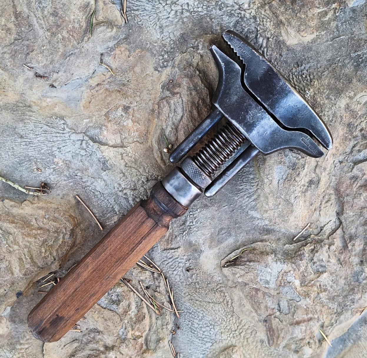 Adjustable Large Hand Vise Wrench with Wooden Handle Antique Old Tool Depose Adjustable Large Hand Vise Wrench with Wooden Handle Antique Old Tool Depose
