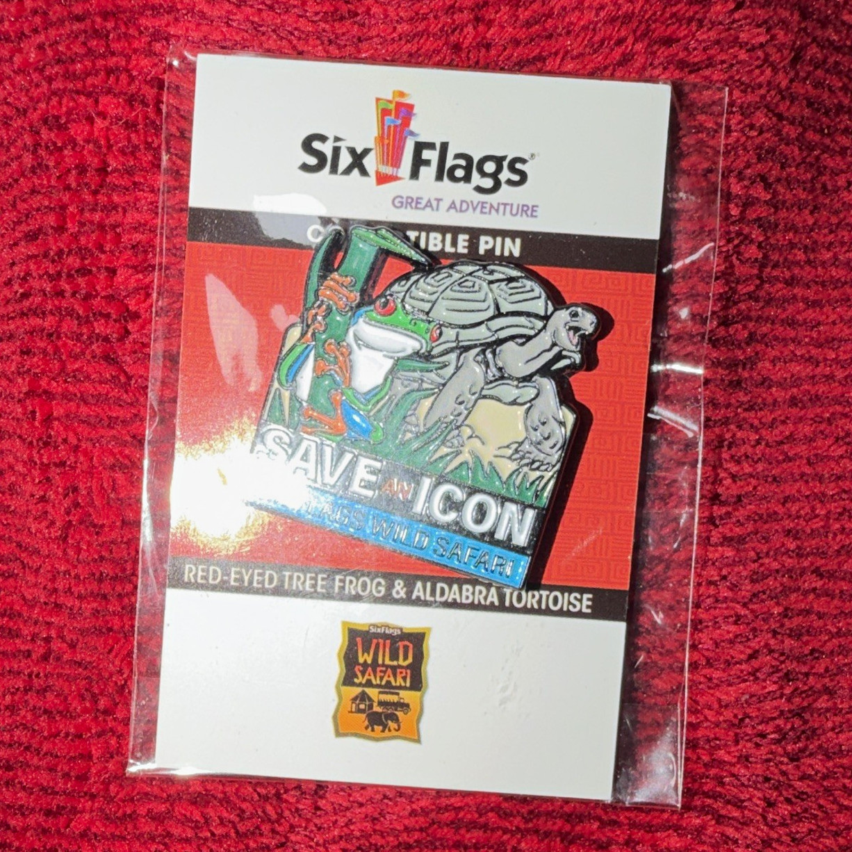 Six Flags Wild Safari Save an Icon 2025 Pin Red-Eyed Tree Frog Aldabra Tortoise
