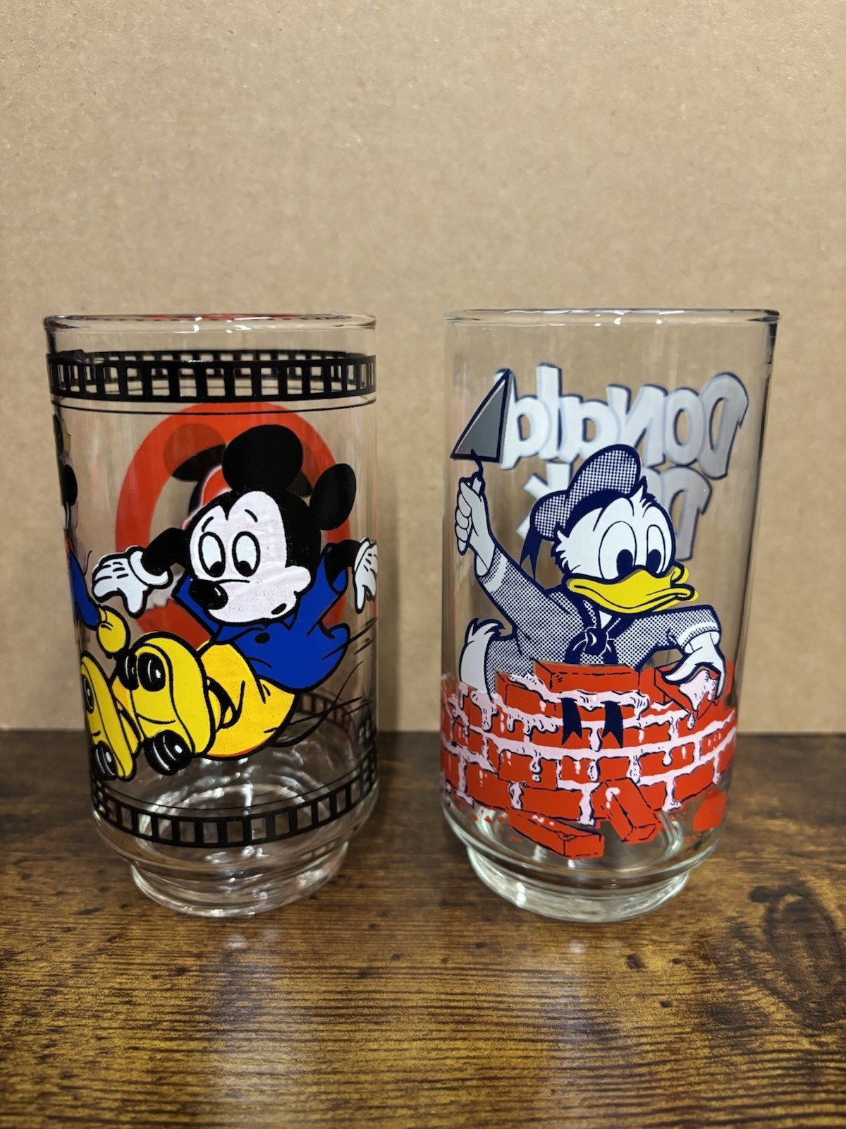 2 Vintage Walt Disney Mickey Mouse Club Donald Duck&Mickey Mouse Glass 5in Tall 2 Vintage Walt Disney Mickey Mouse Club Donald Duck&Mickey Mouse Glass 5in Tall