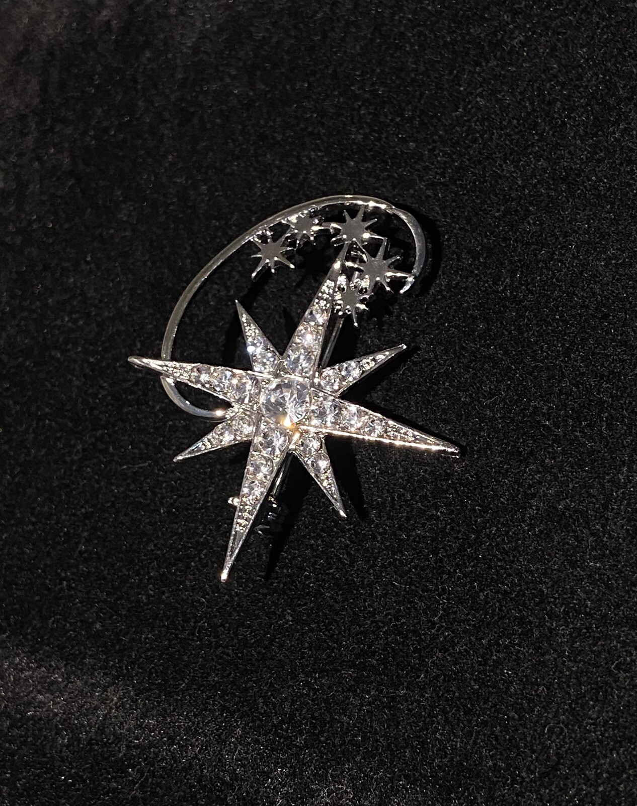 Miss Universe Contestant Brooch Pin 2022 NEW